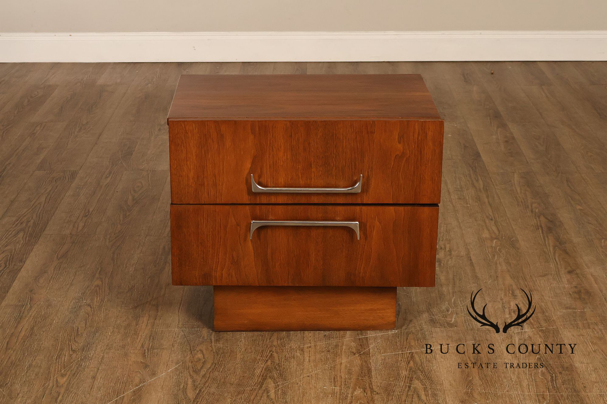 Craft Associates Mid Century Modern Walnut Nightstand