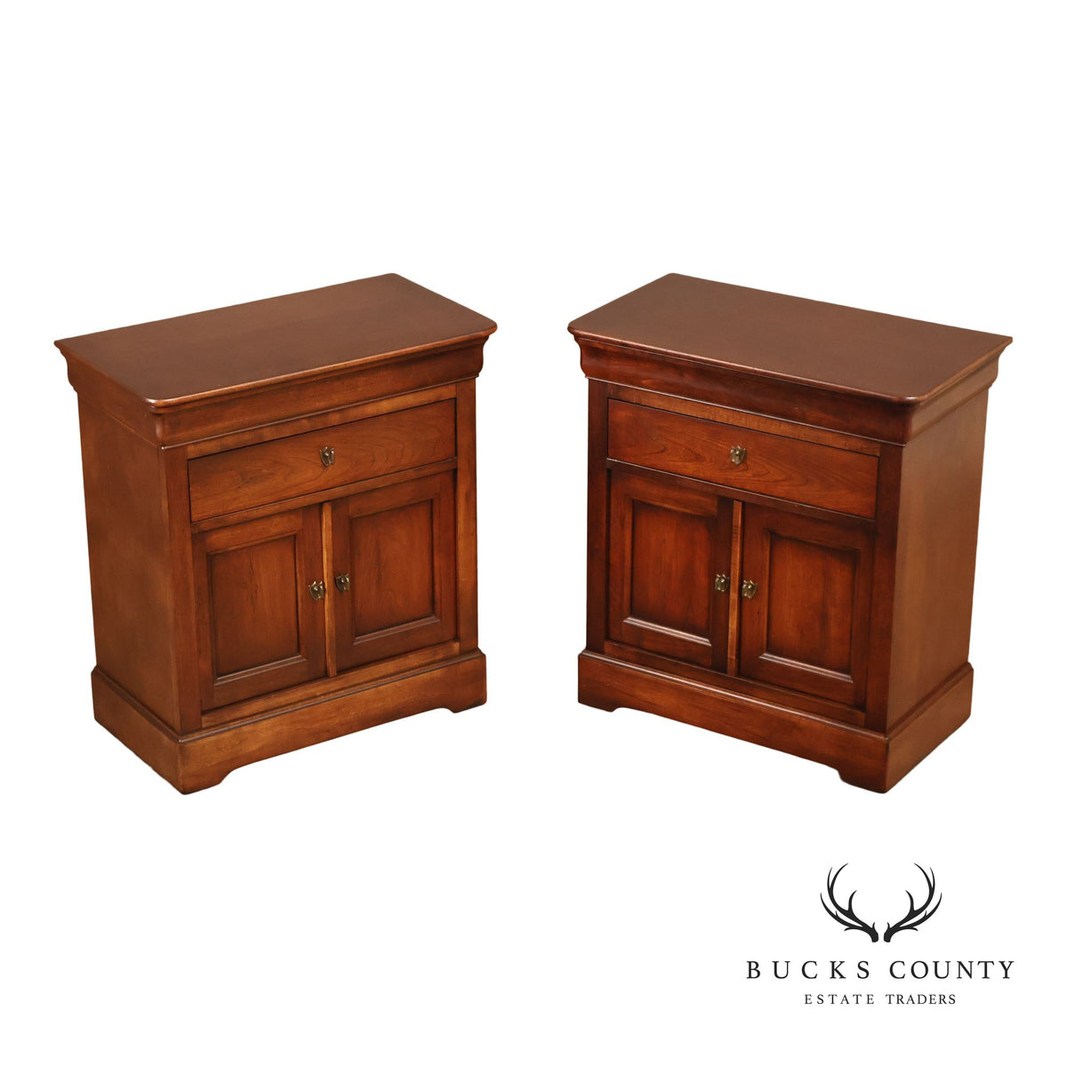 National Mt. Airy Louis Philippe Style Cherry Pair Of Nightstands With Drawer And Cabinet