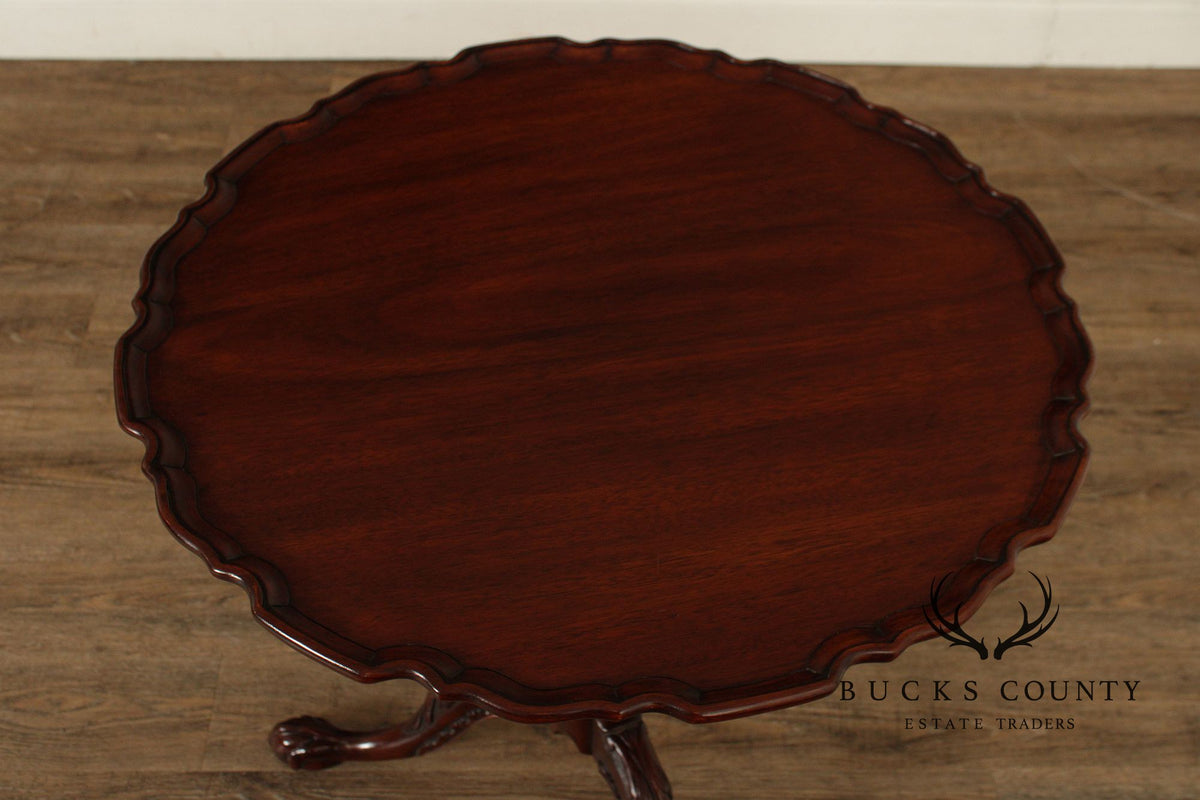 Henkel Harris Chippendale Style Mahogany Tilt Top Pie Crust Table
