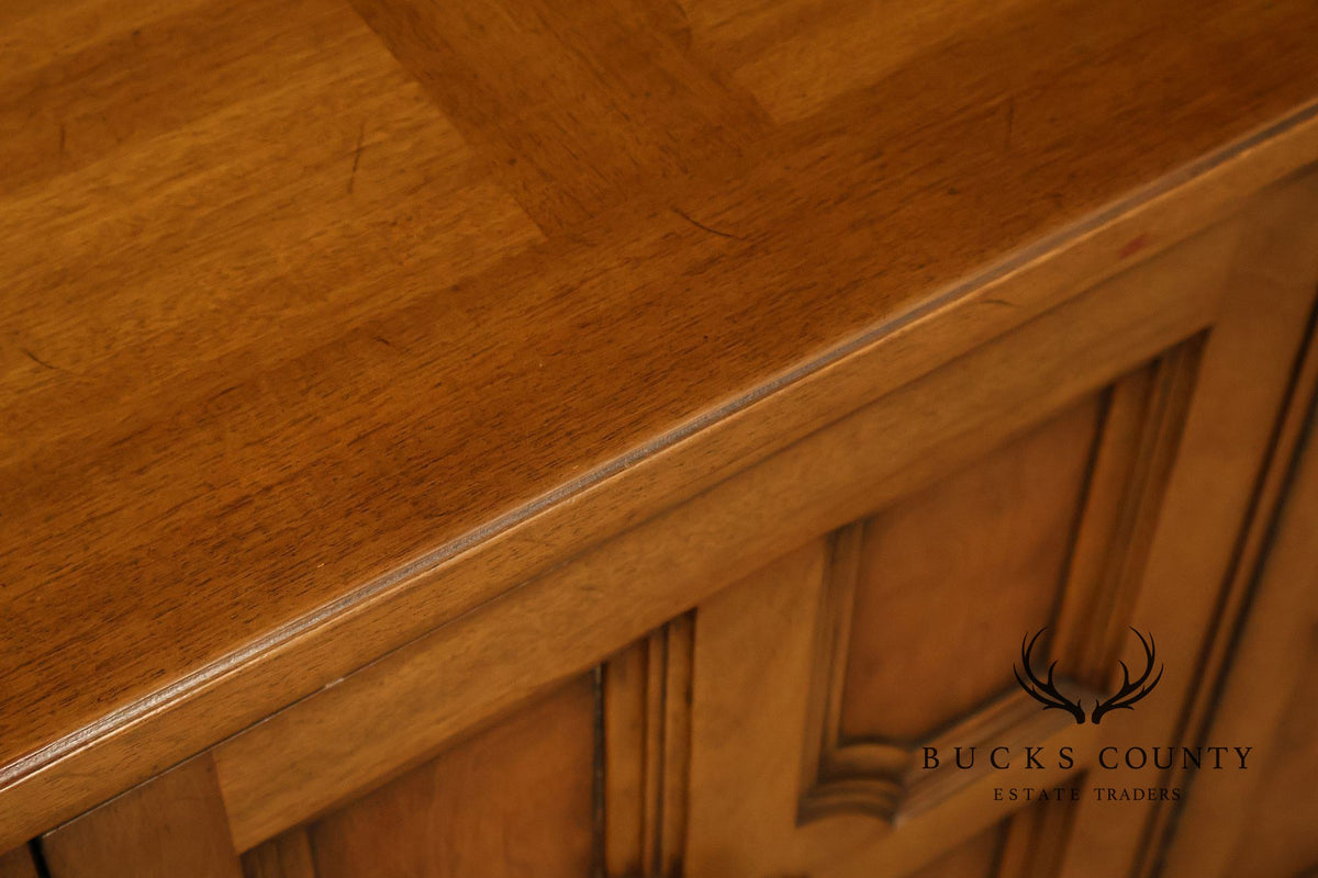 Henredon Mid Century Modern Walnut Sideboard