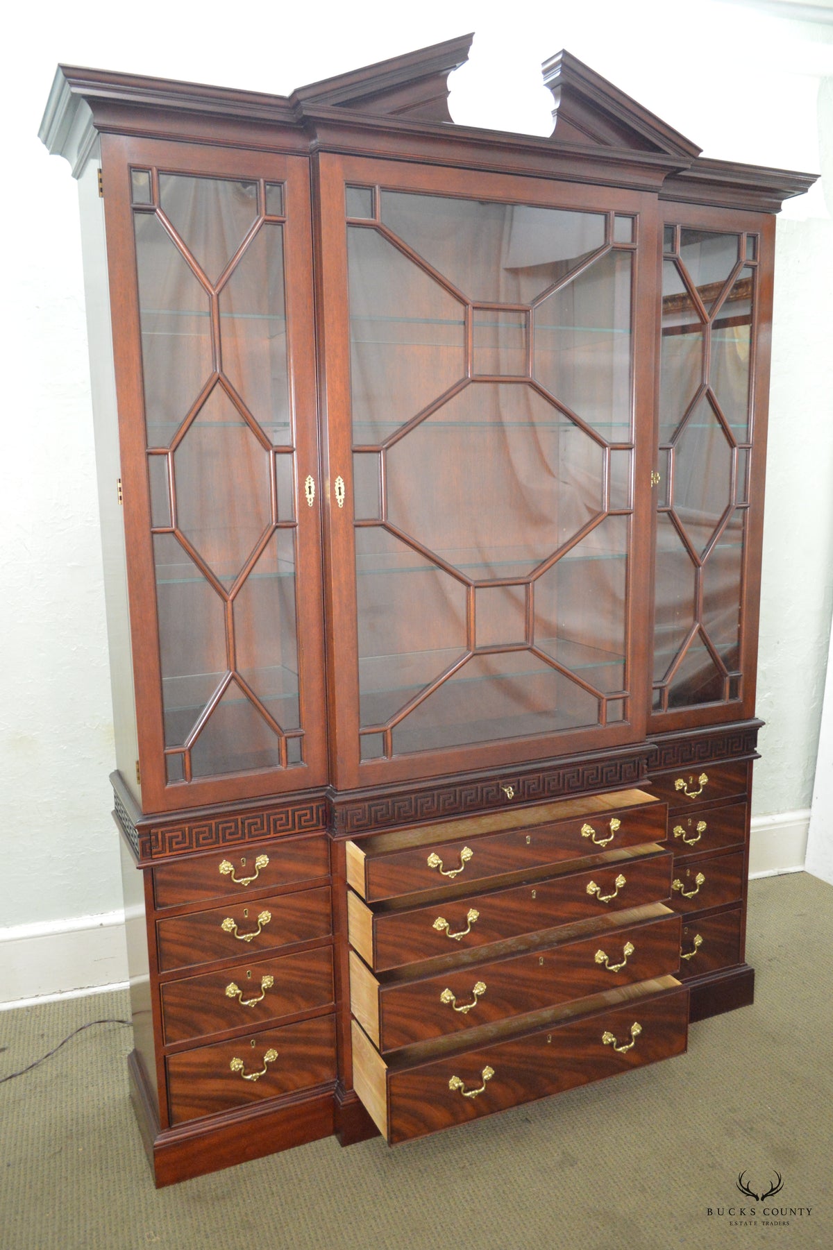Baker Colonial Williamsburg Collection Large Mahogany Chippendale Breakfront