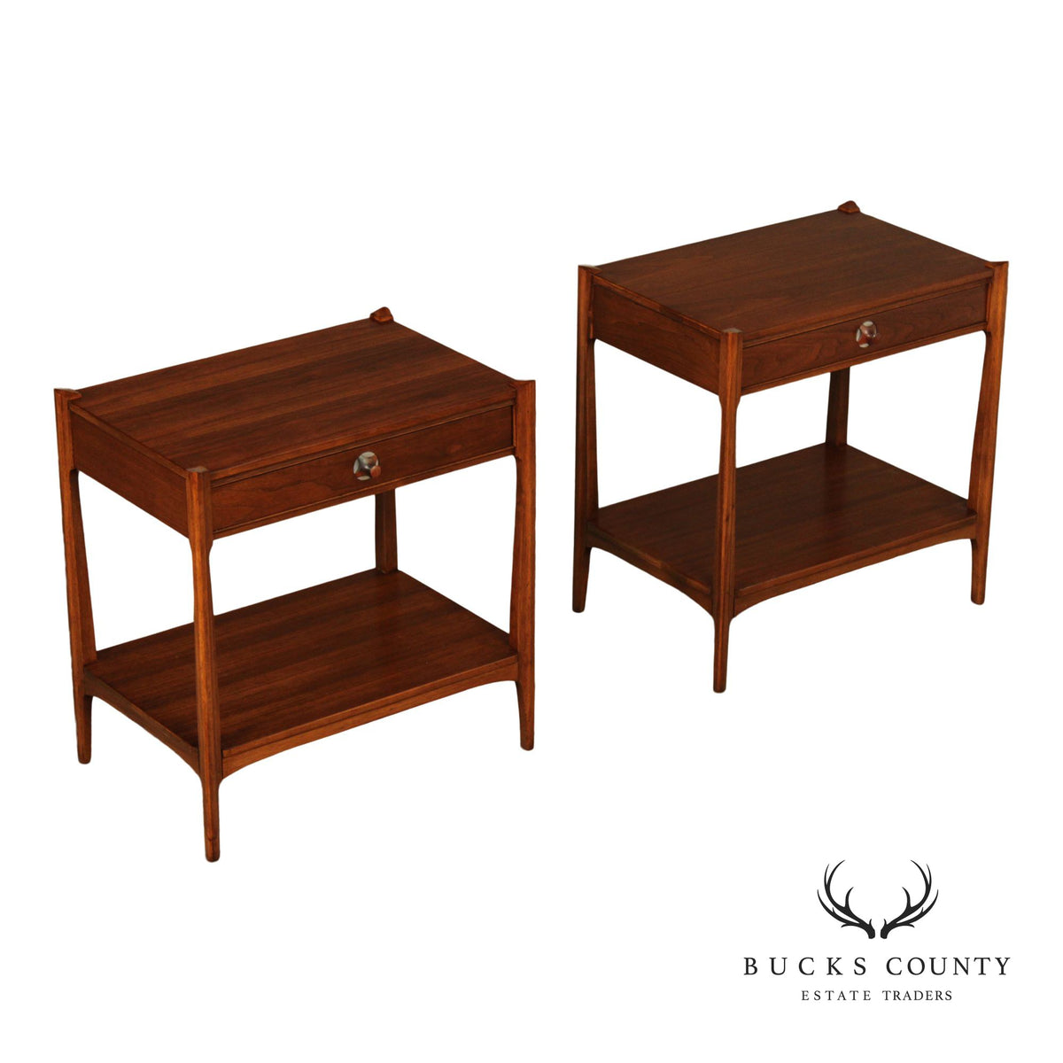 Thomasville Motif Mid Century Modern Walnut Pair Of One Drawer Nightstands