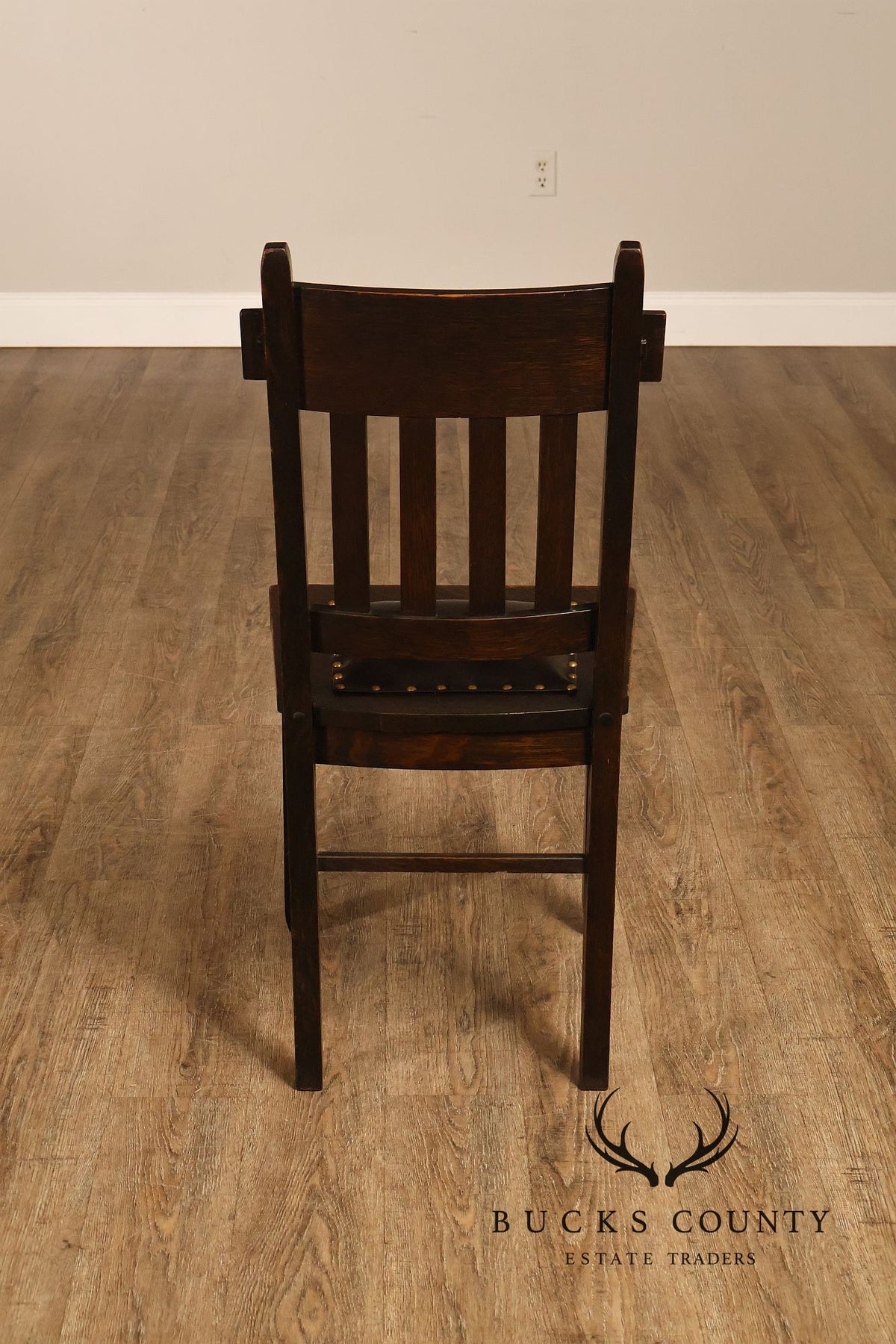 Mission Style Antique Oak Rabbit Ear Side Chair With Leather Seat