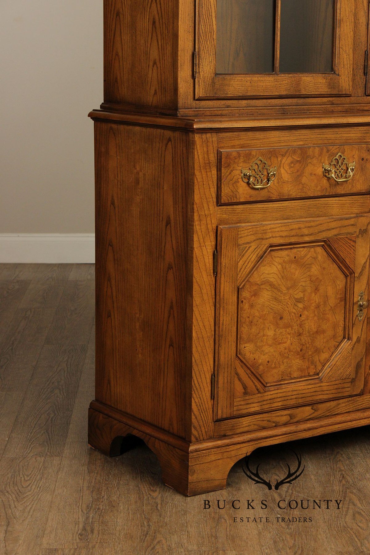 Baker Furniture Georgian Style Burled Oak Breakfront China Cabinet
