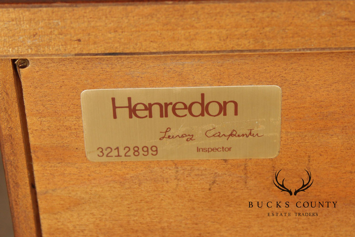 Henredon Aston Court Georgian Style Pair Bowfront Three-Drawer Chest Nightstands
