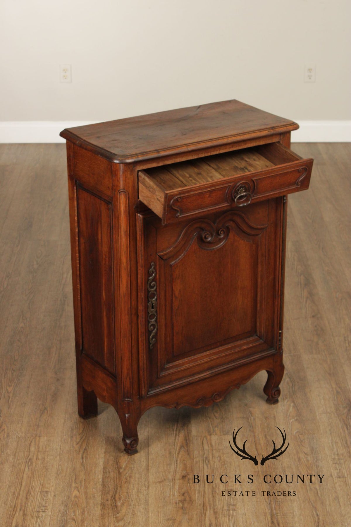 Antique 19th Century French Louis XV Style Solid Oak Petite Cabinet With Drawer And Scalloped Apron