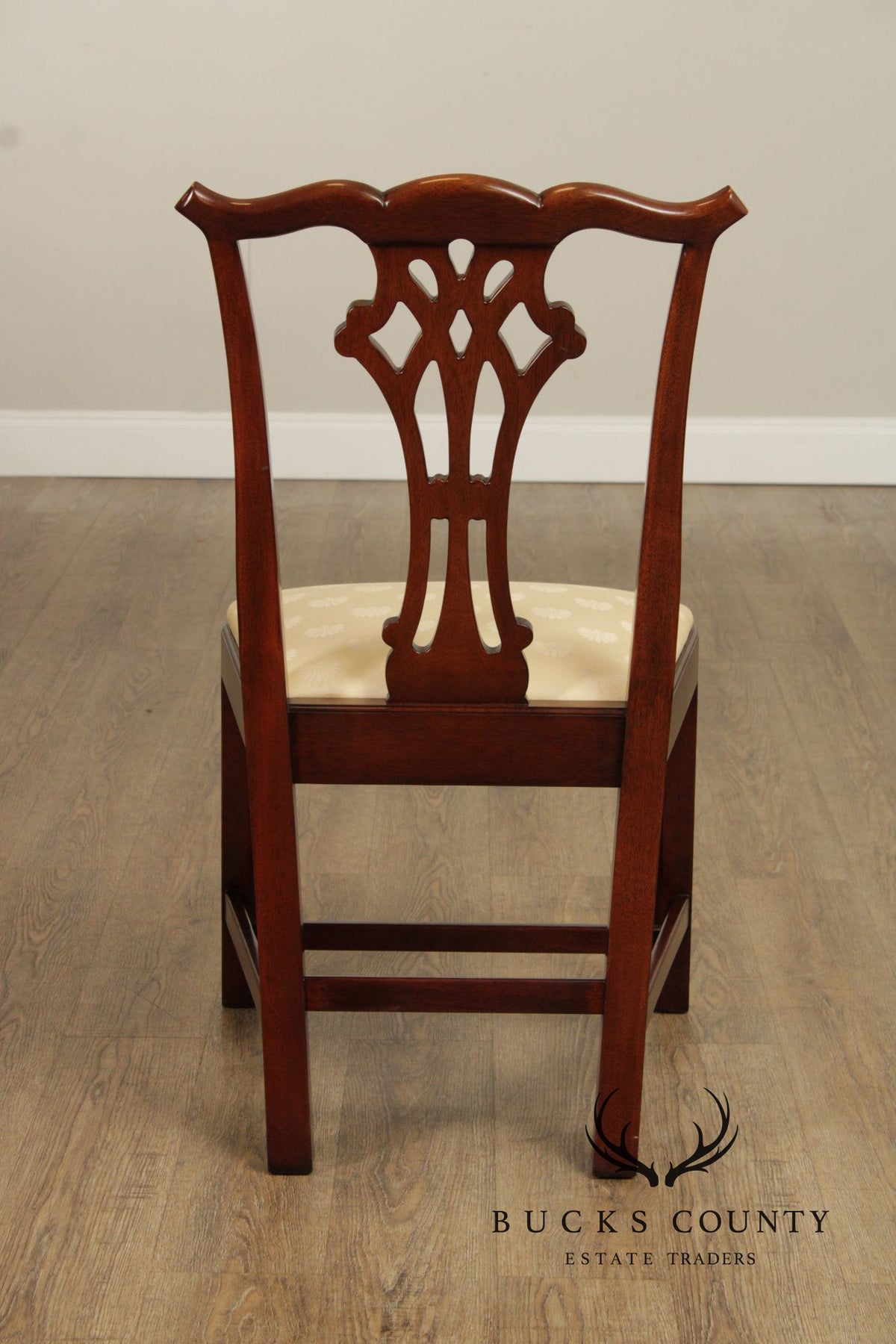 Kindel Chippendale Style Set of Eight Mahogany Dining Chairs
