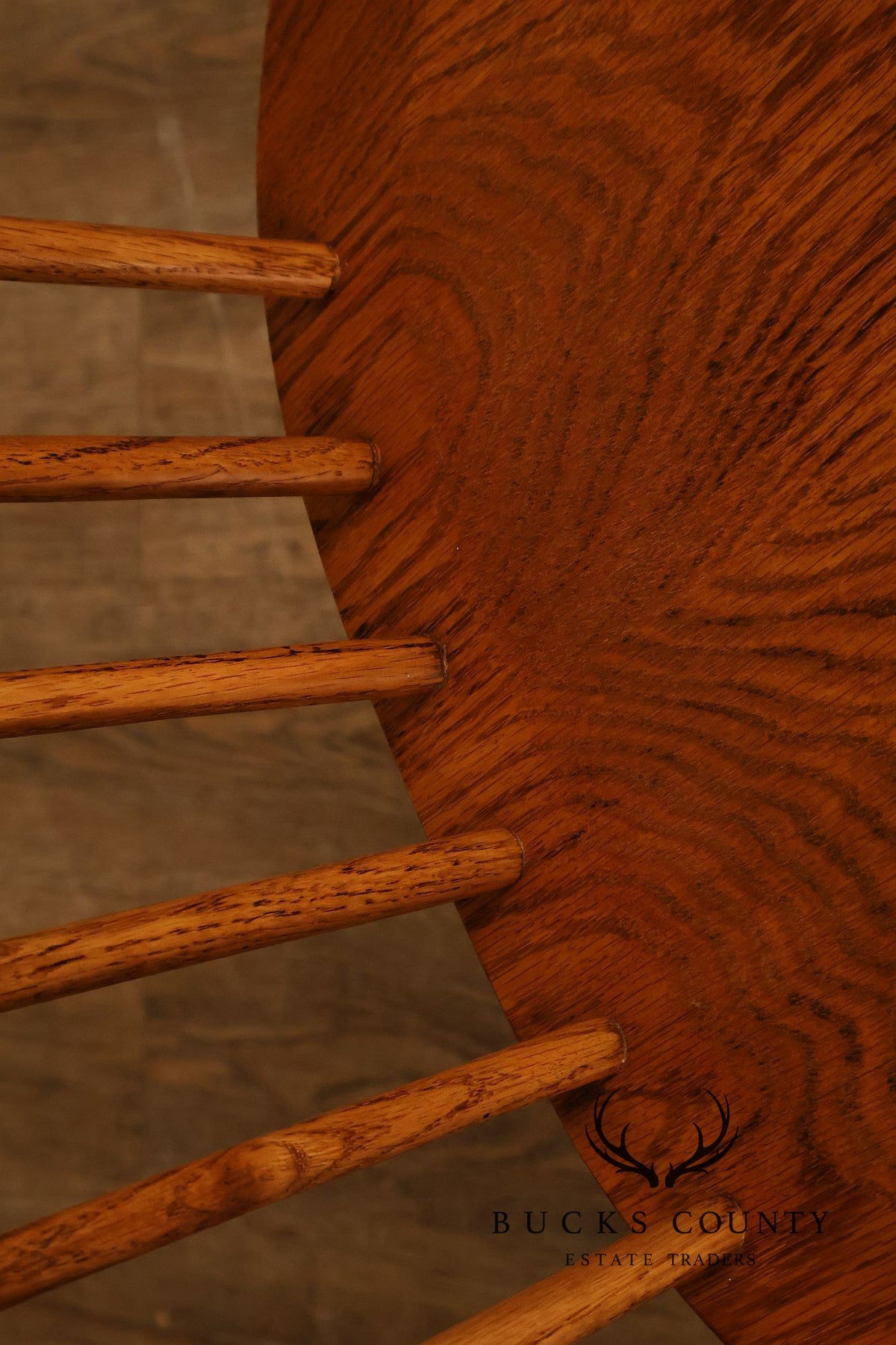 Richardson Brothers Colonial Windsor Style Set Of Seven Oak Dining Chairs
