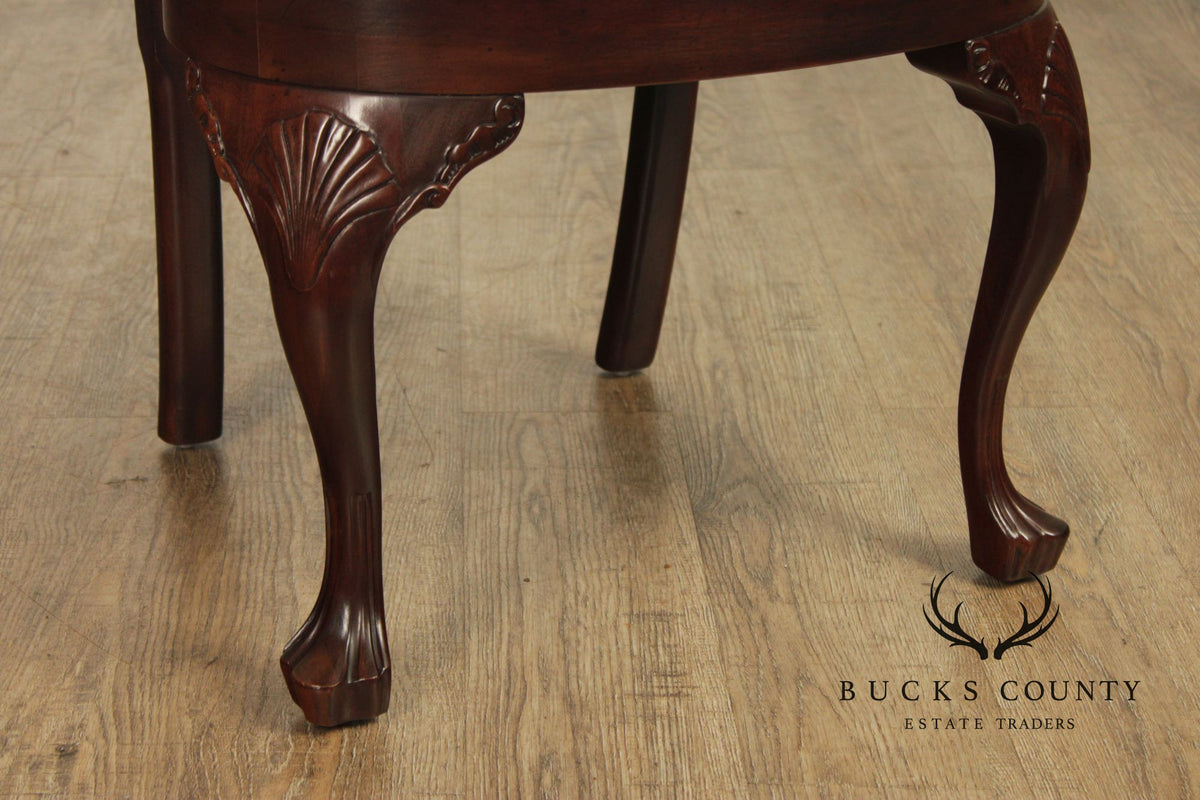 Henredon Rittenhouse Square Collection Queen Anne Style Set of Eight Mahogany Dining Chairs