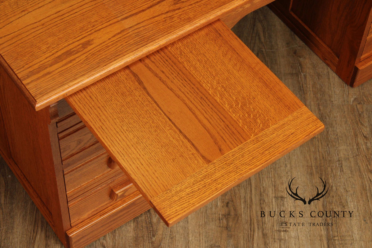 Custom Quality Traditional Solid Oak Kneehole Desk