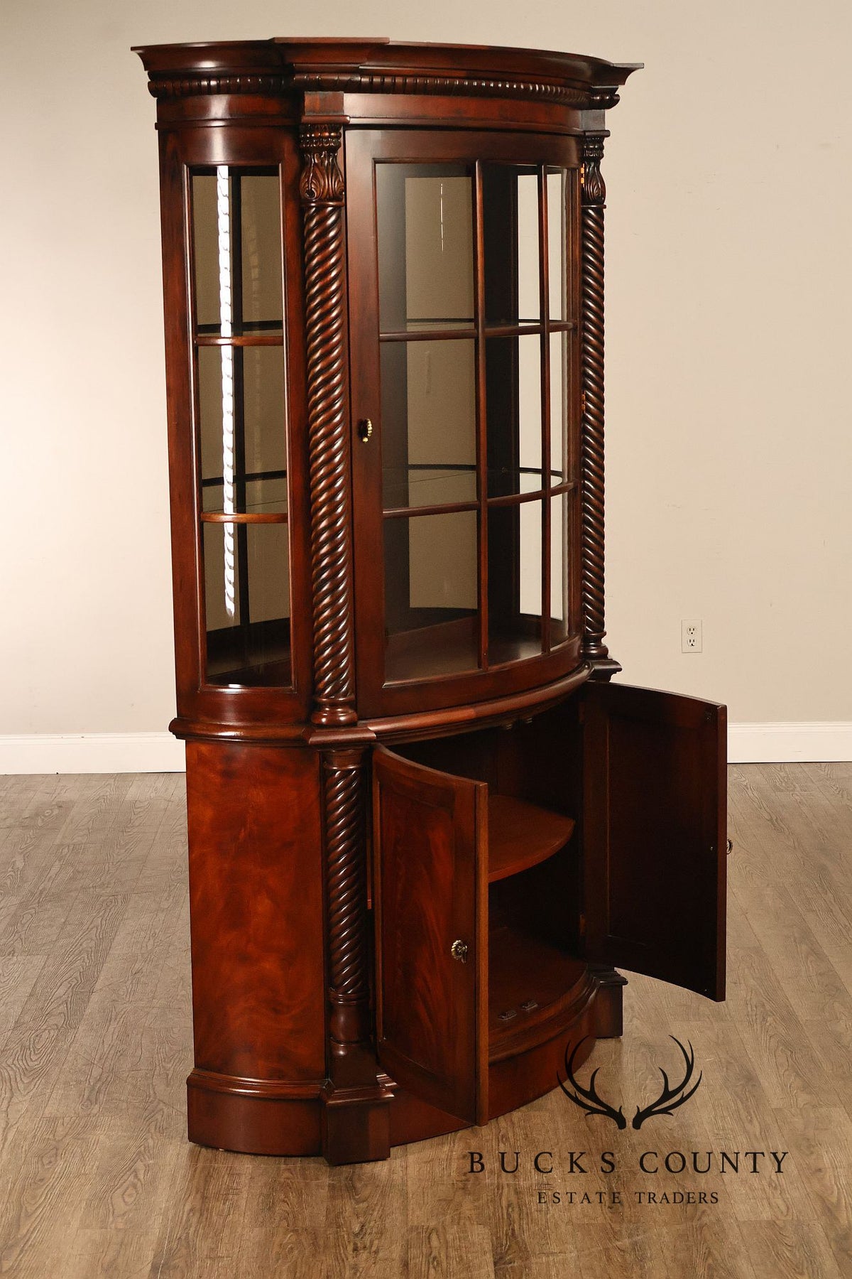 Henredon Regency Style Mahogany China Cabinet