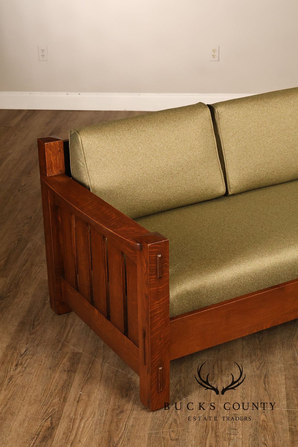 Custom Quality Mission Style Oak Settle Sofa