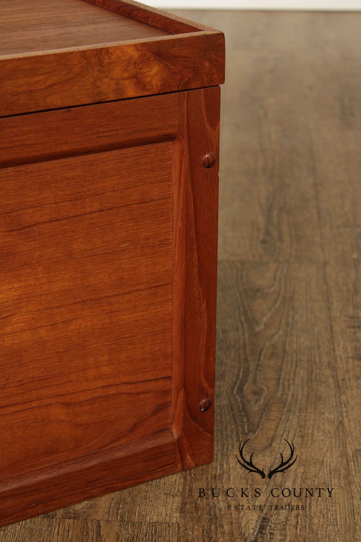 Teak N'Yu Danish Modern Style Teak Blanket Chest