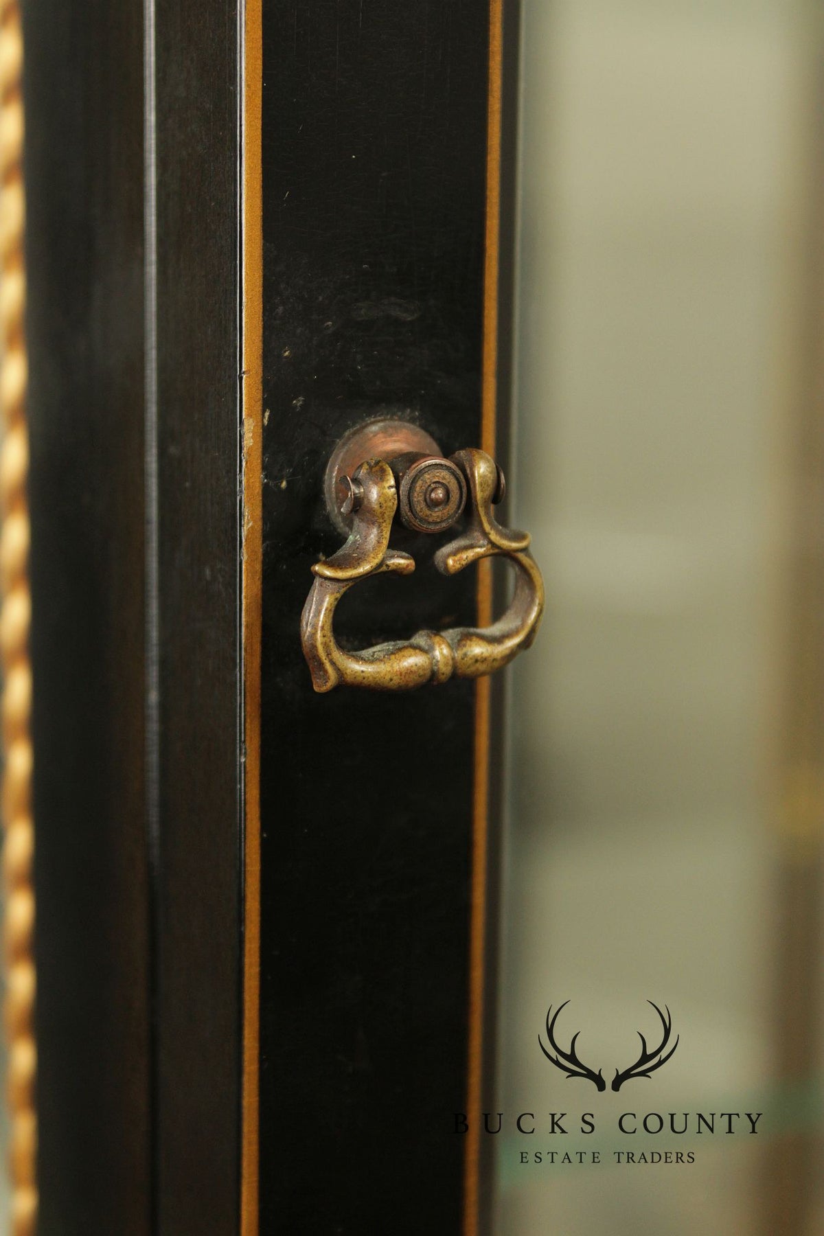 Chinoiserie Lacquered Display Cabinet