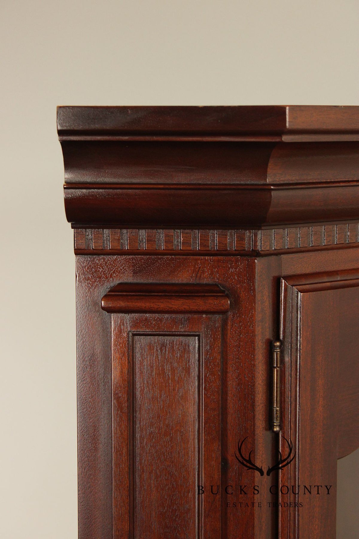 Traditional Solid Mahogany Lighted Corner Cabinet