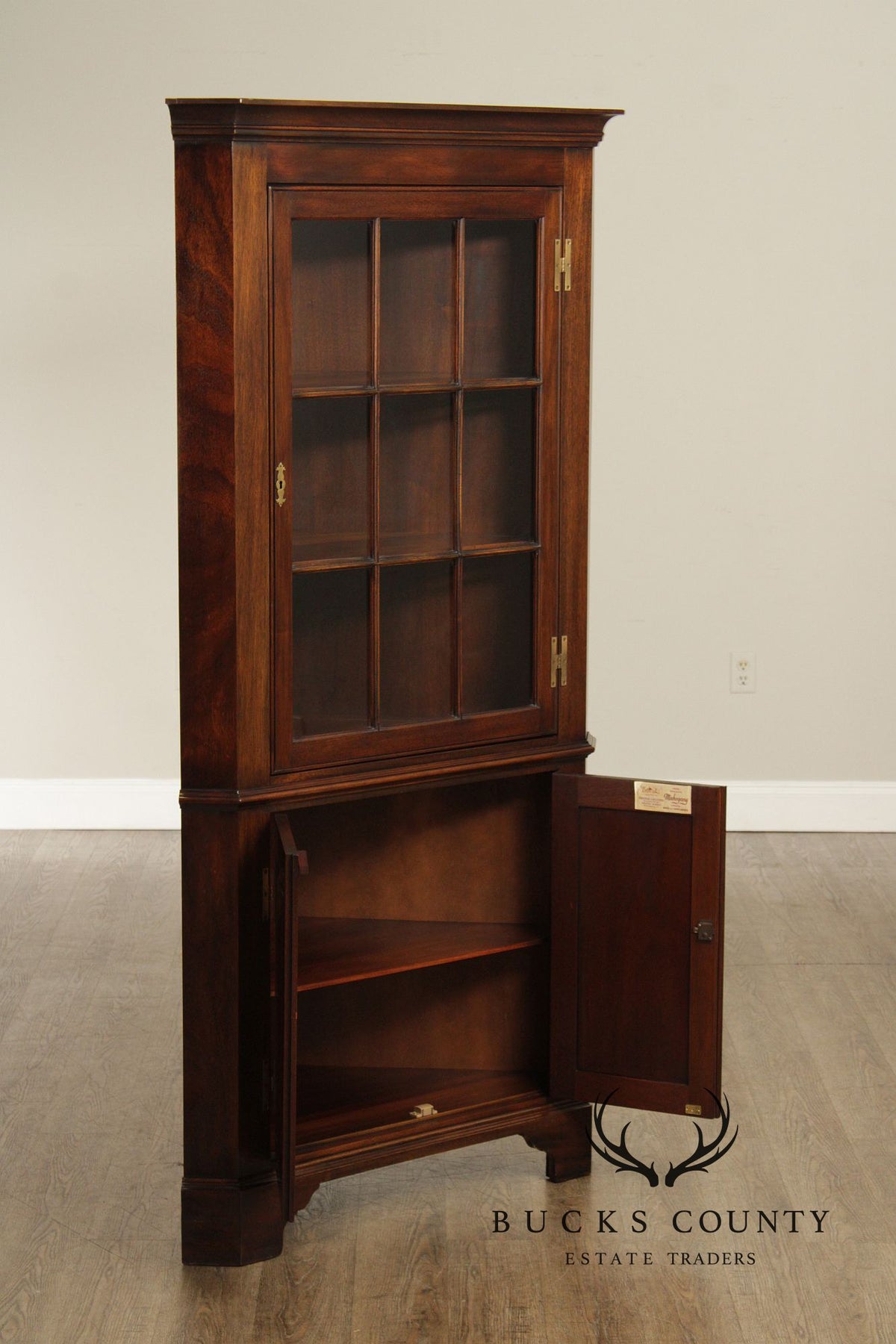 Henkel Harris Virginia Galleries Mahogany Corner Cabinet