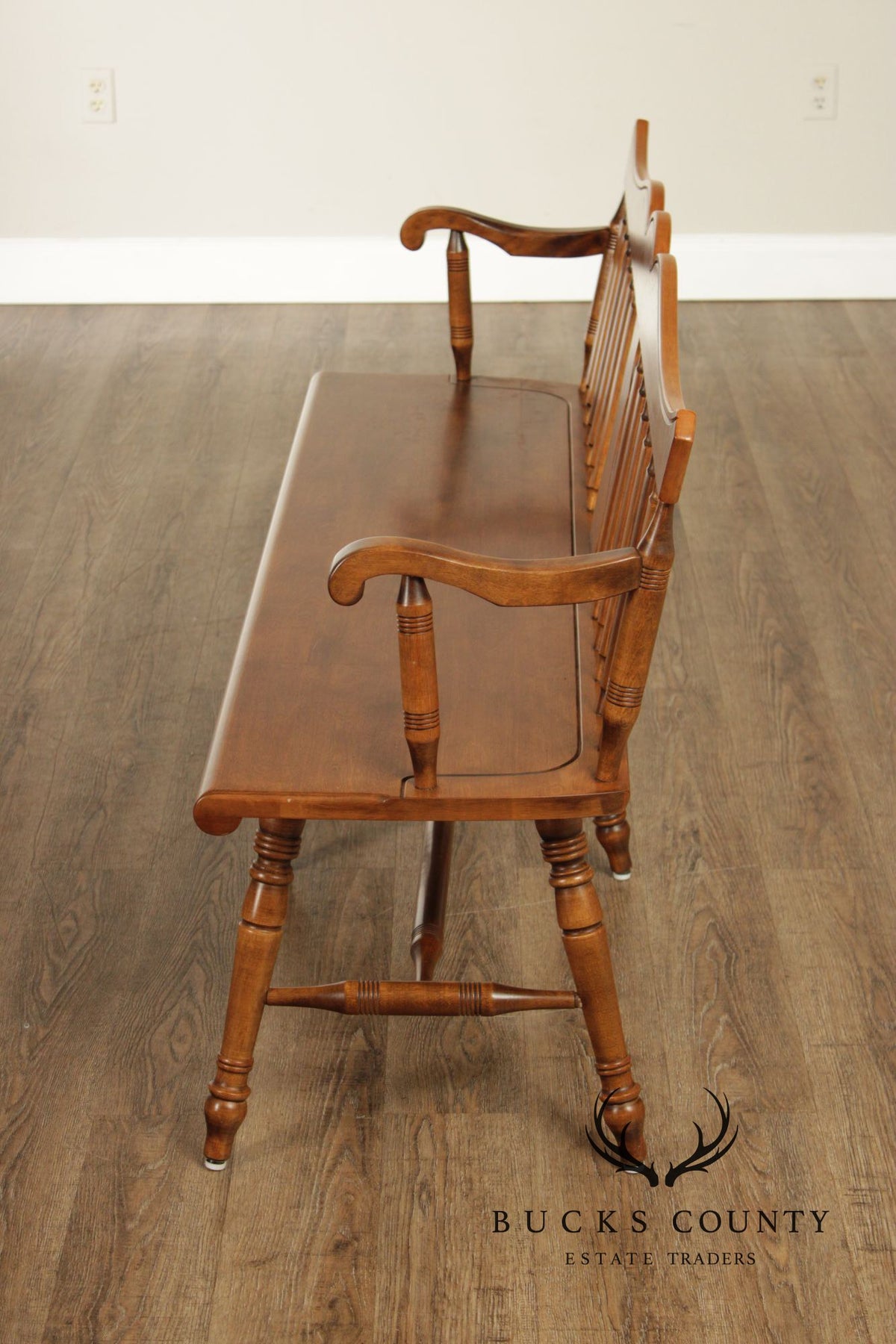 American Colonial Style Maple Bench