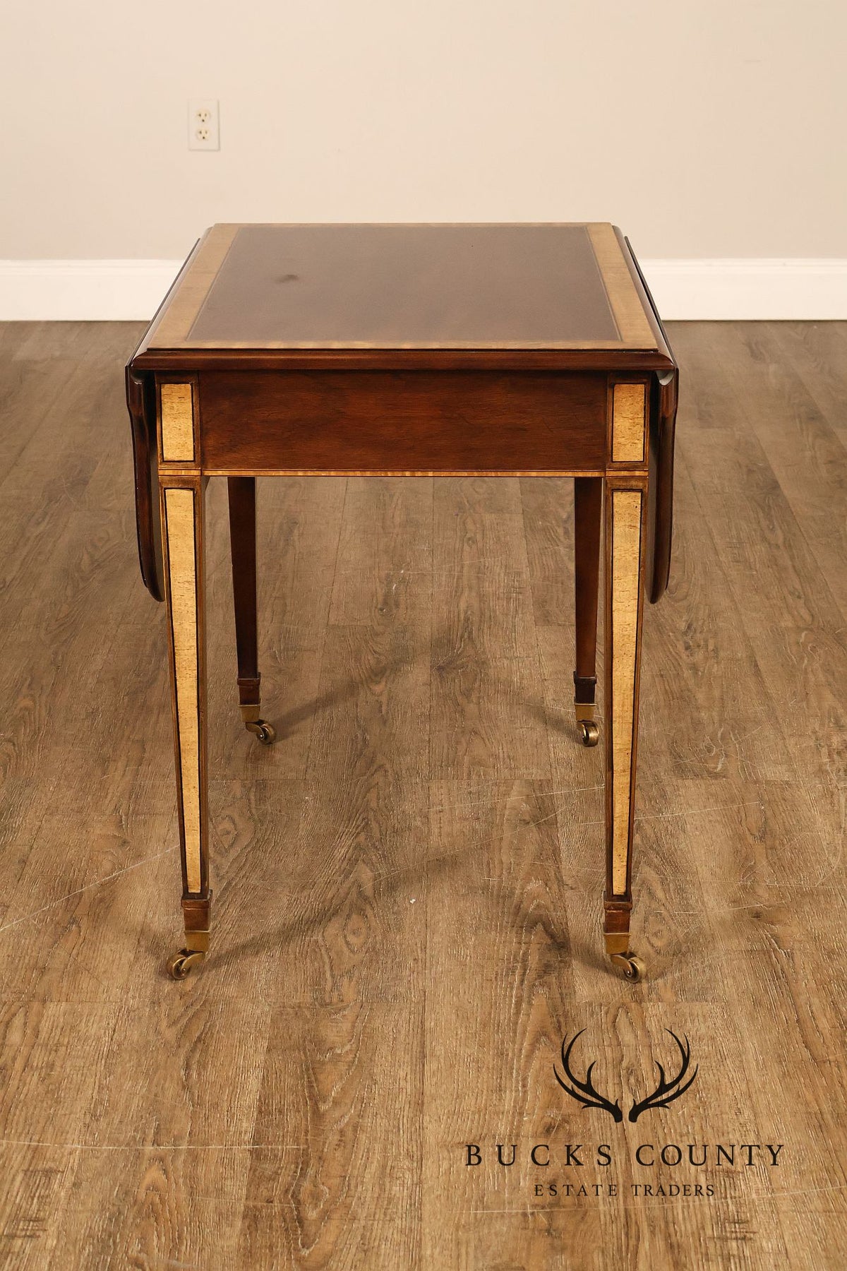 Henredon Historic Natchez Collection Mahogany And Burl Drop Leaf Pembroke Side Table