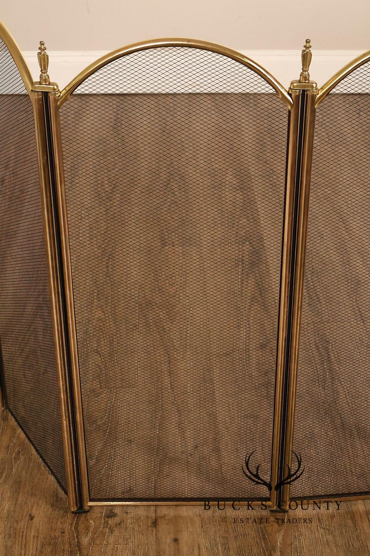 Traditional Four-Panel Arched Fireplace Screen