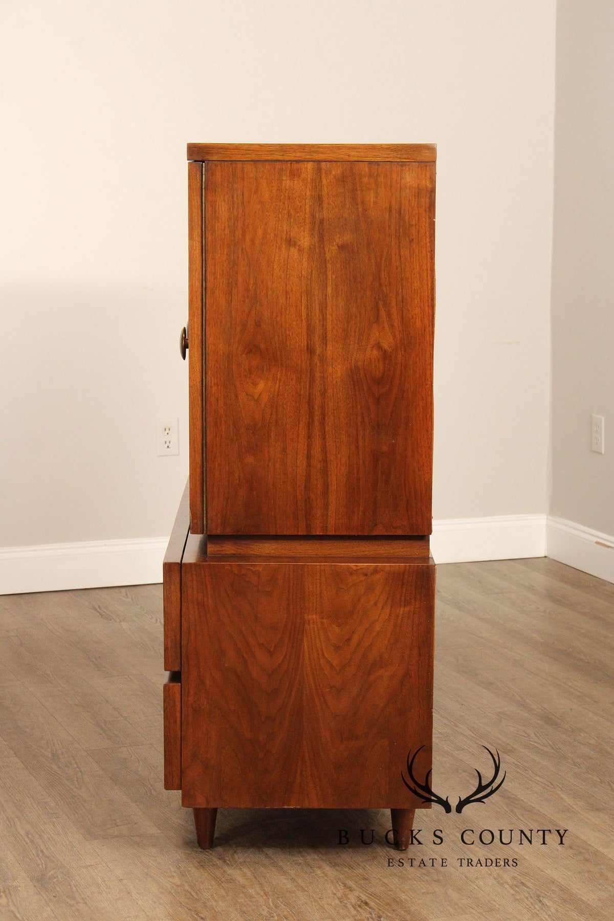 American Of Martinsville Mid Century Modern Walnut Gentleman's Chest