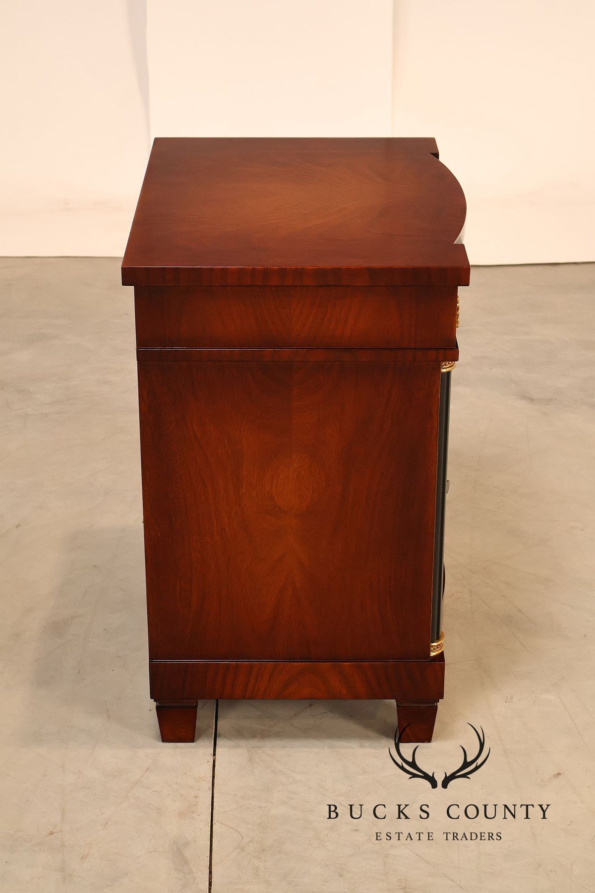 Mariner Luxury Furniture Empire Style Pair Of Mahogany Nightstands