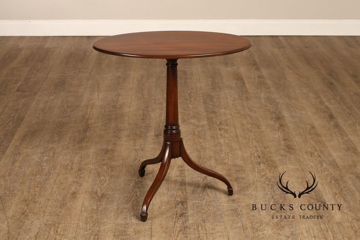 Kittinger Colonial Williamsburg Mahogany Oval Tilt Top Table
