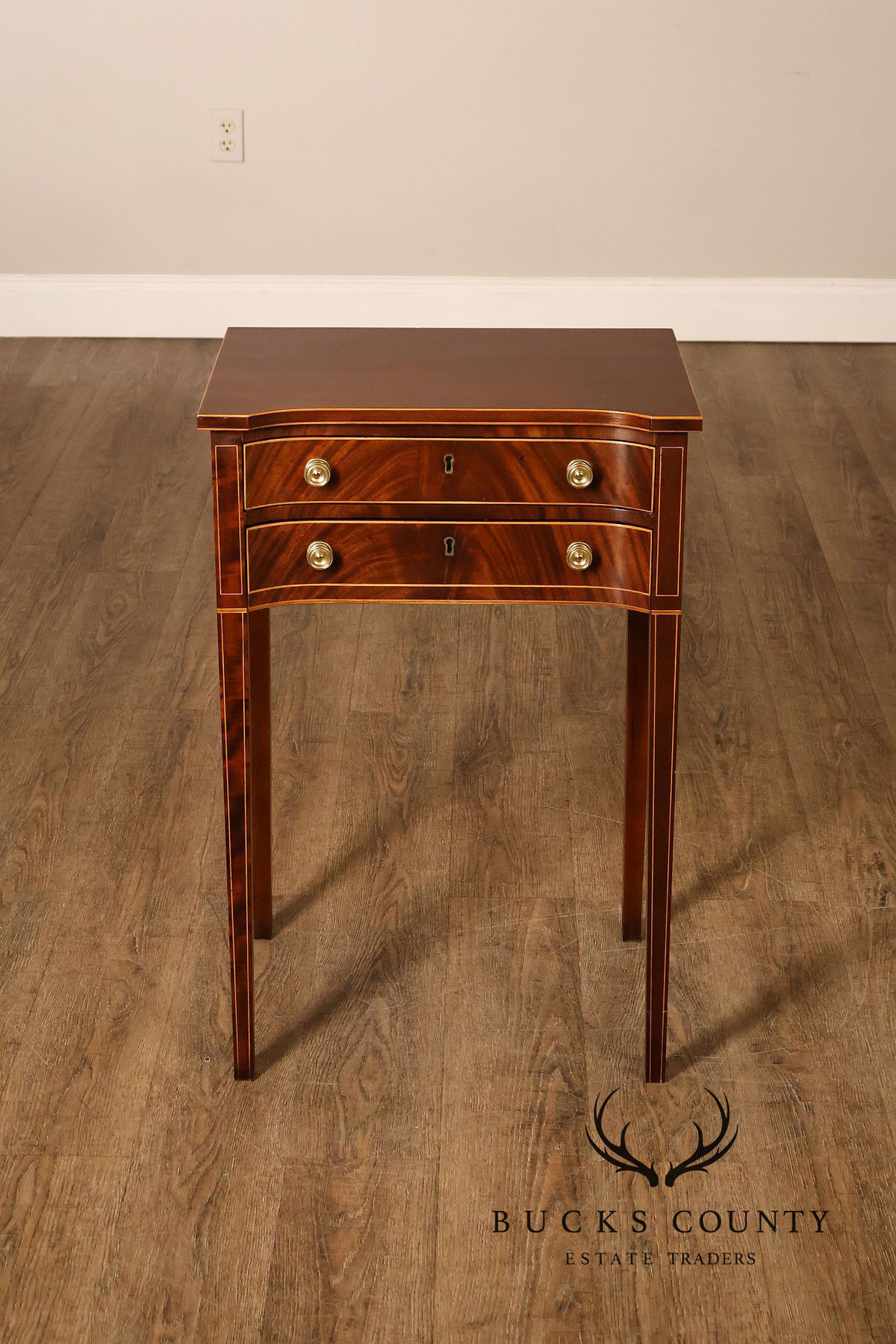 Stickley Colonial Williamsburg Mahogany Inlaid Federal Style End Table