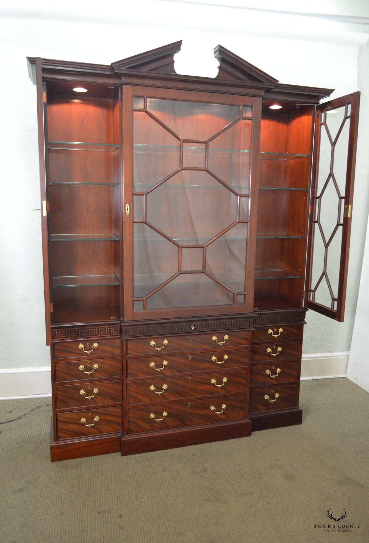 Baker Colonial Williamsburg Collection Large Mahogany Chippendale Breakfront