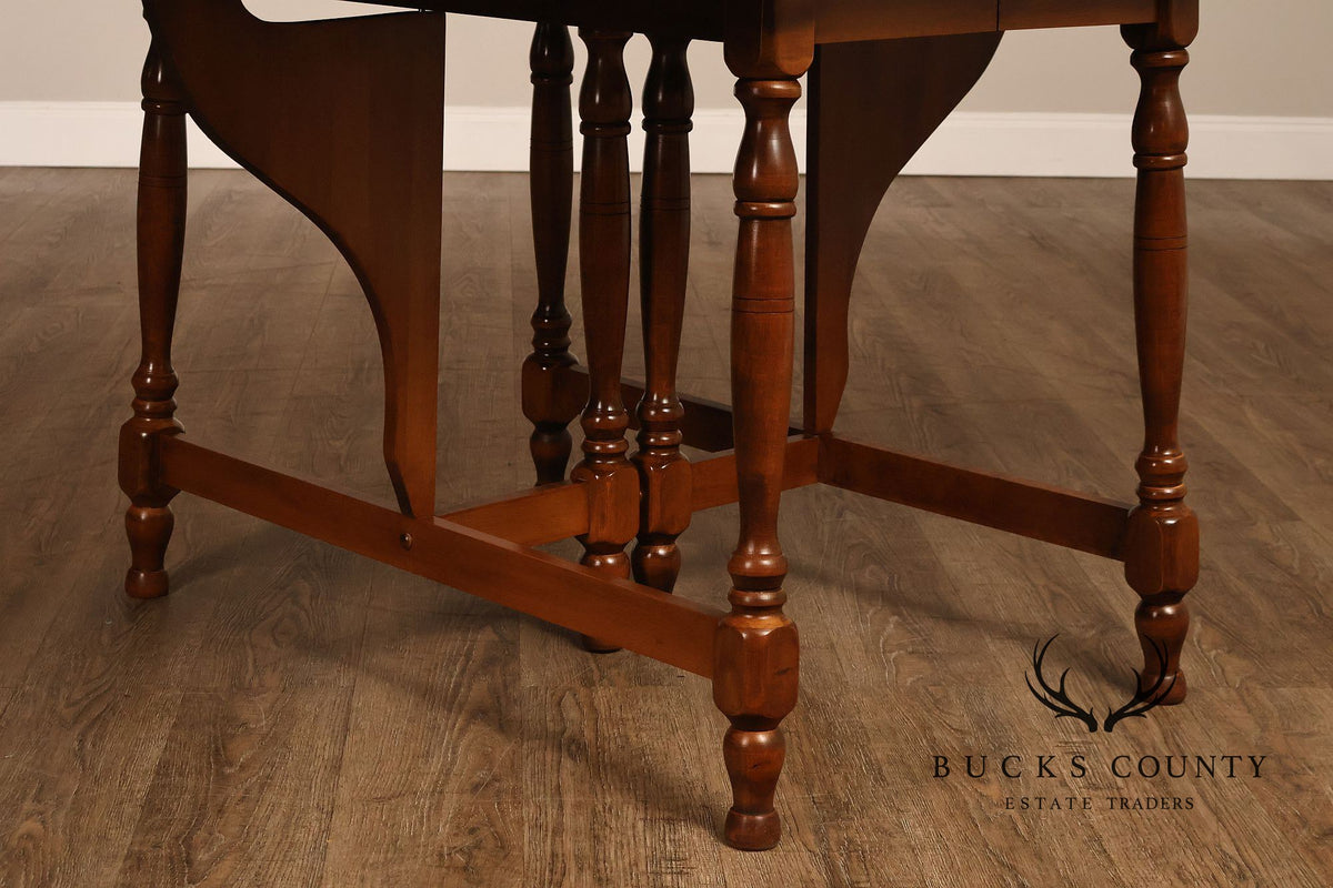 Traditional Maple Expandable Drop Leaf Gateleg Dining Table