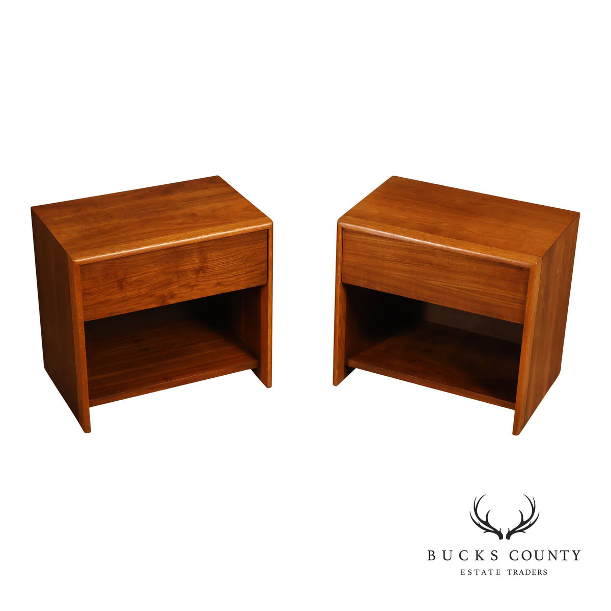 Lane Mid Century Modern Pair of Walnut One-Drawer Nightstands