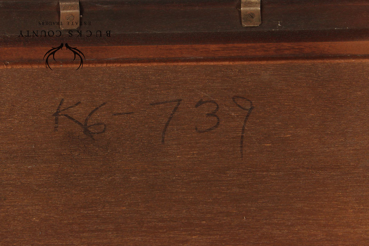 Kittinger Georgian Style Pair of Mahogany Three-Drawer Chests Nightstands