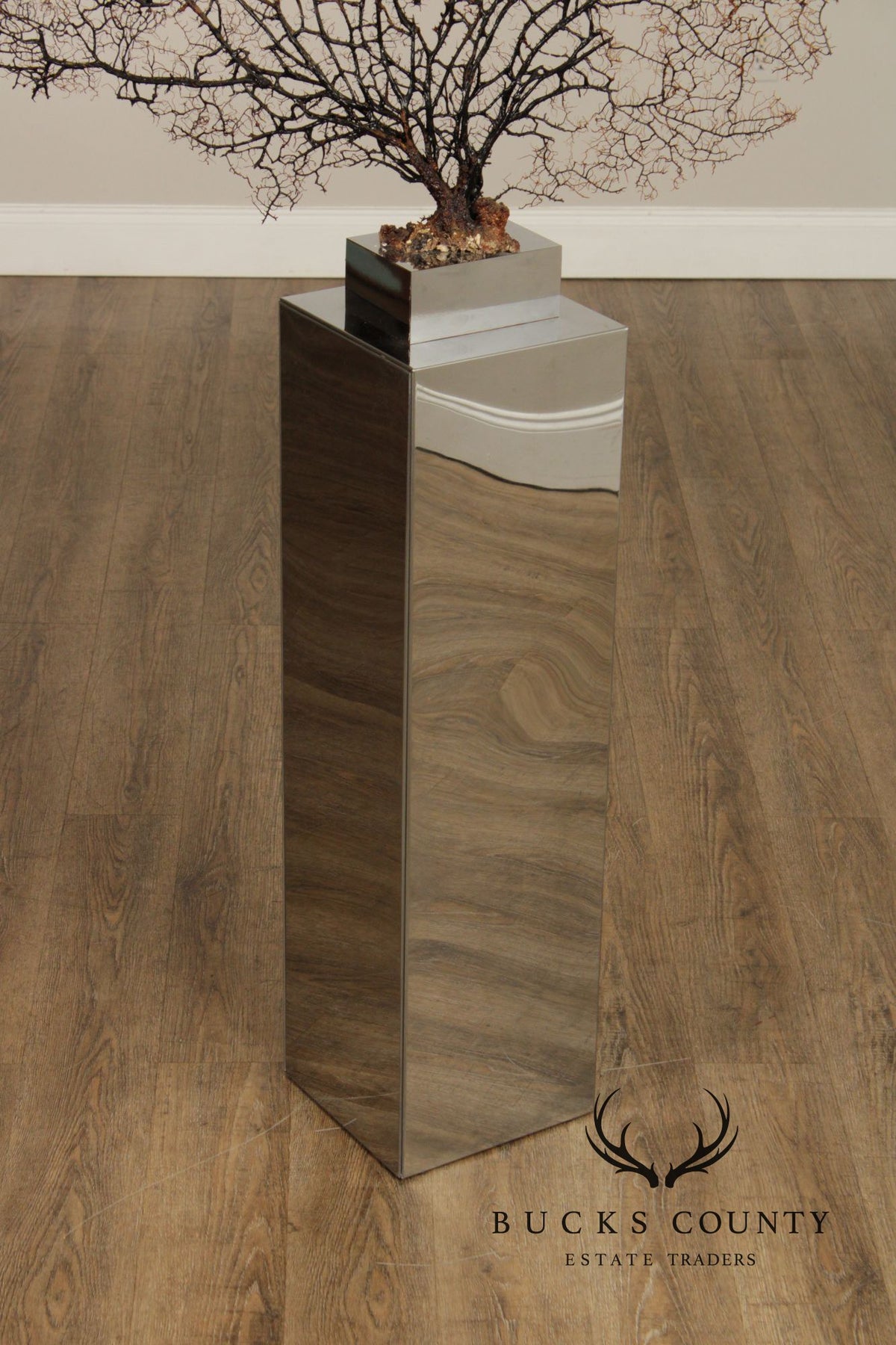Modern Style Polished Stainless Steel Pedestal With Coral Fan Sculpture