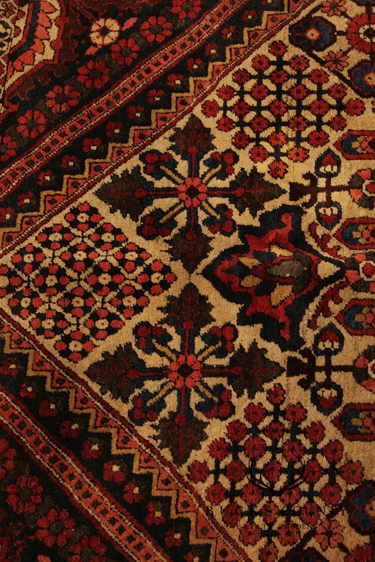 Persian Qashqai Hand Knotted Wool Area Rug 6' 9" x 4' 7"