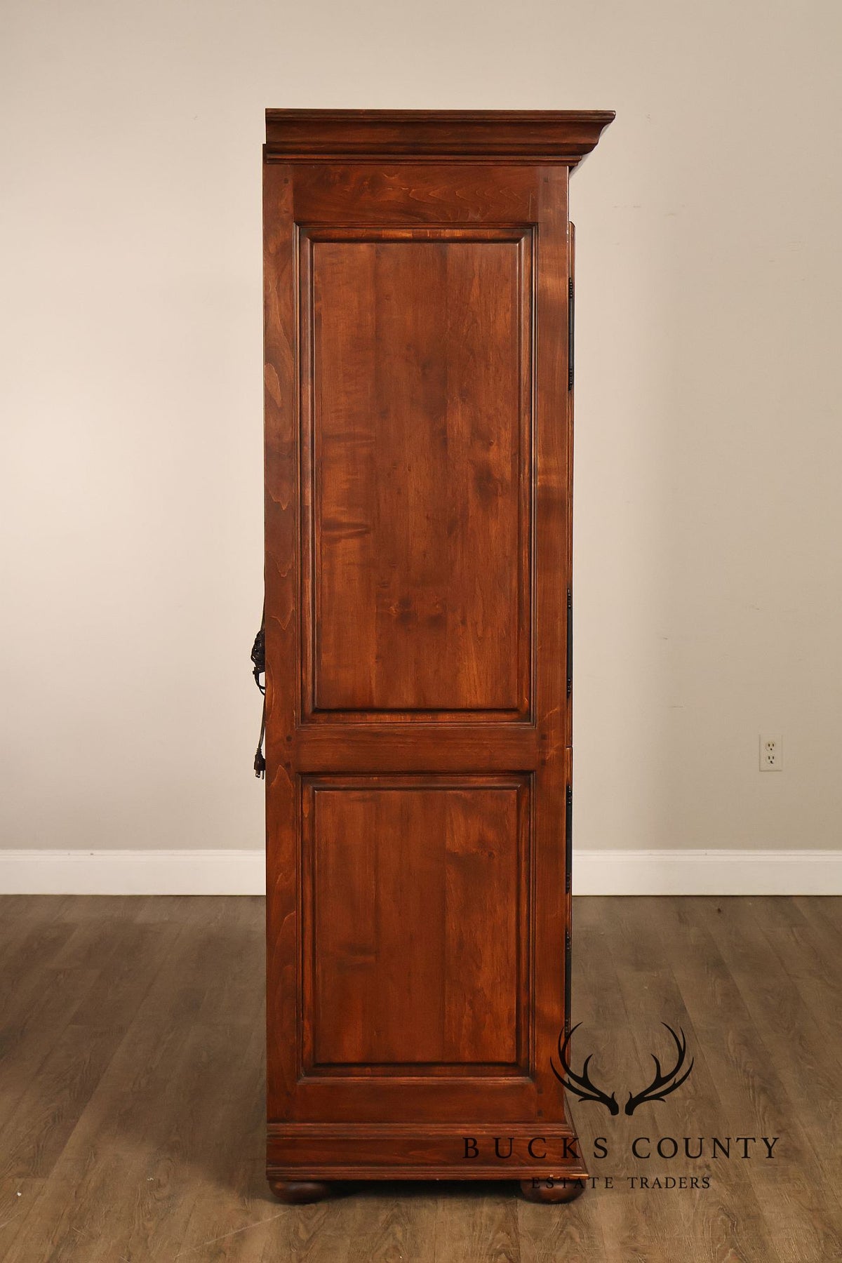 Traditional Entertainment Armoire Media Cabinet