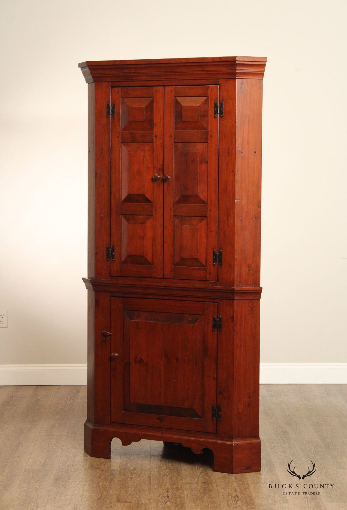Custom Quality Early American Style Pine Corner Cabinet