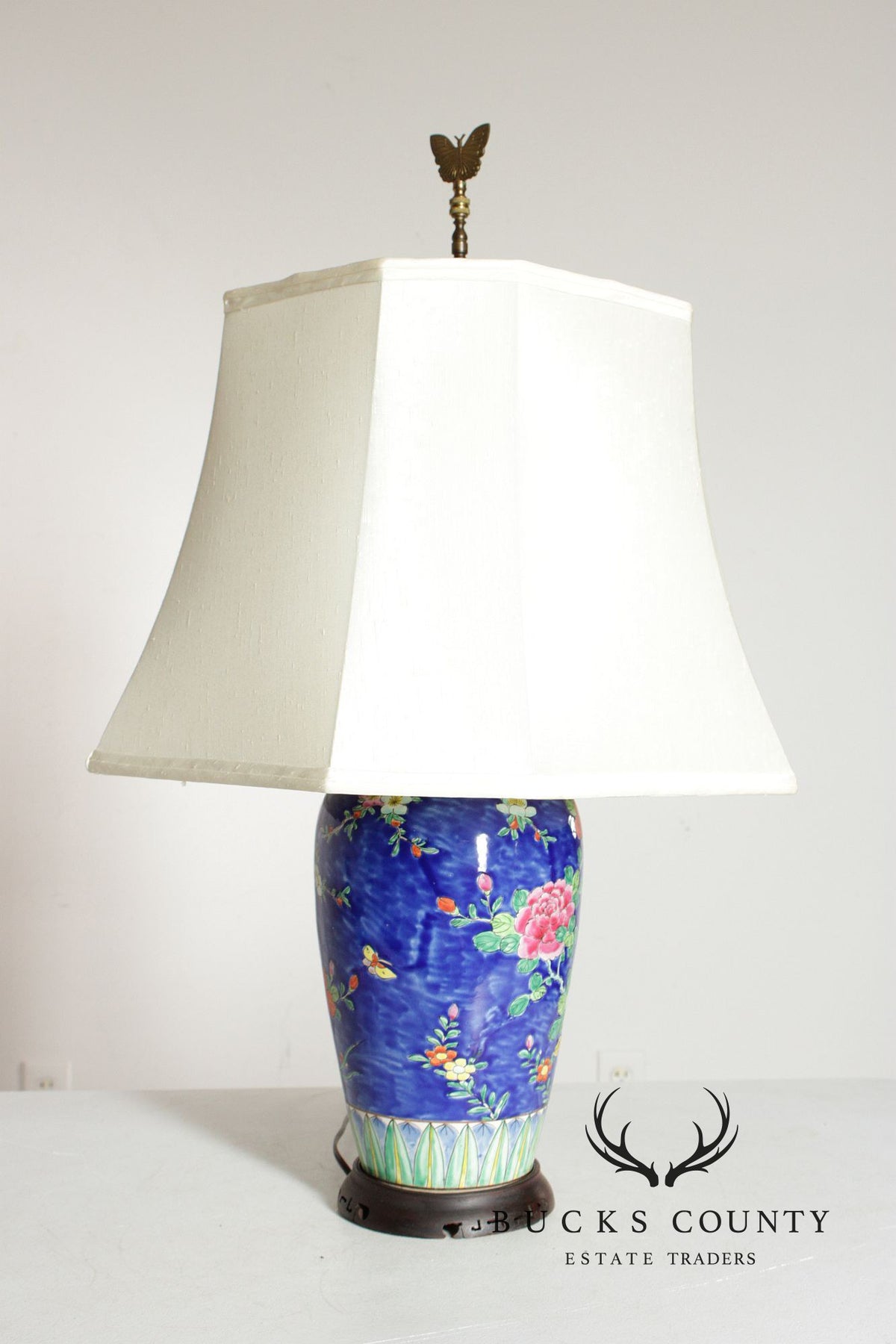 Asian Style Vintage Glazed Porcelain Table Lamp
