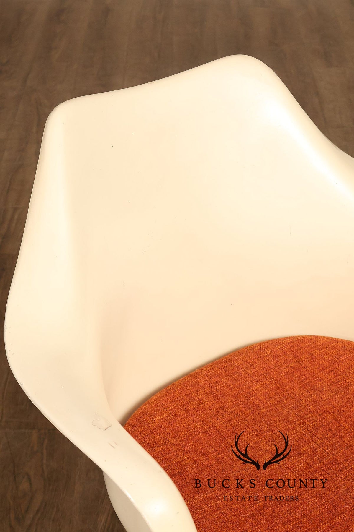Eero Saarinen Mid Century Modern Tulip Armchair