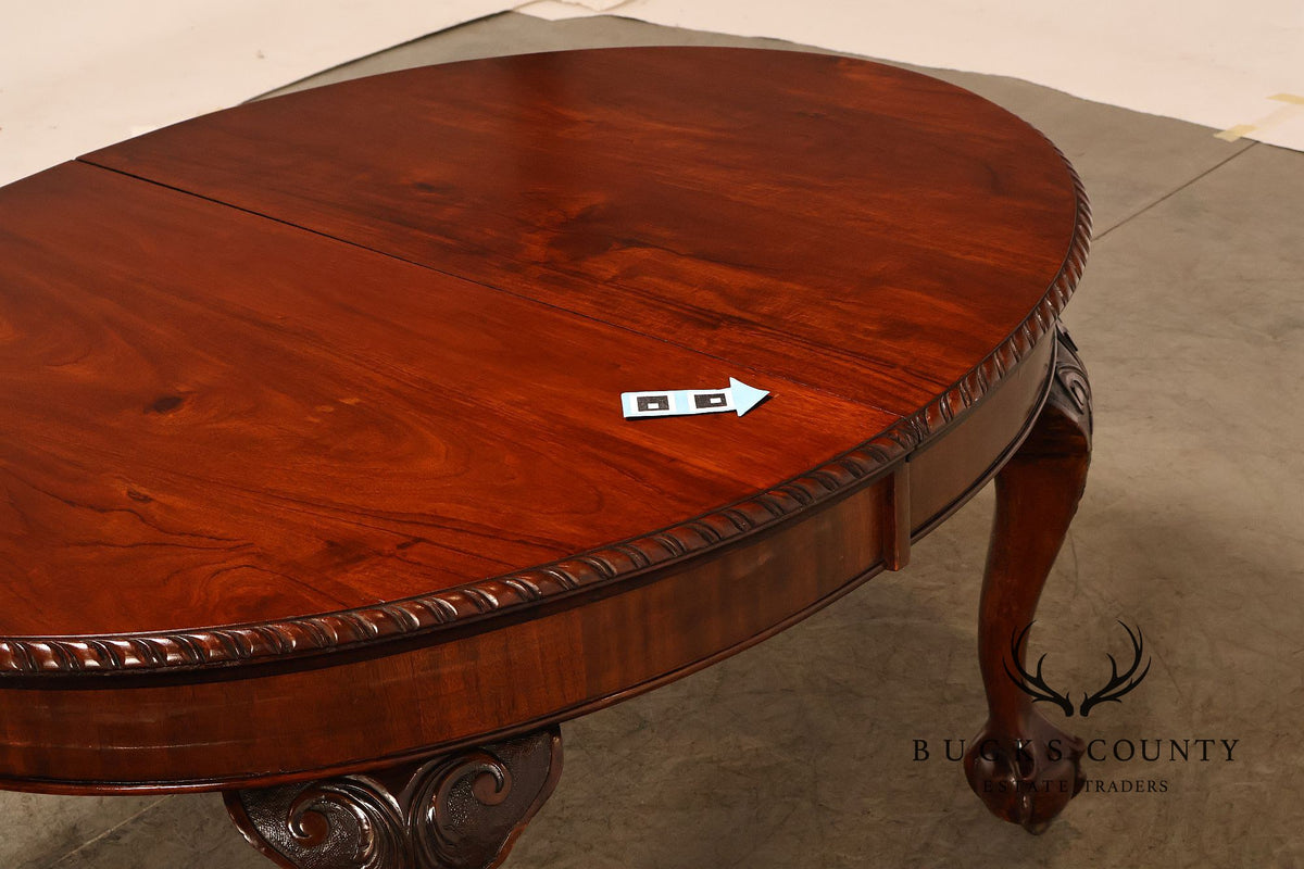 Antique Chippendale Style Mahogany Extendable Oval Dining Table