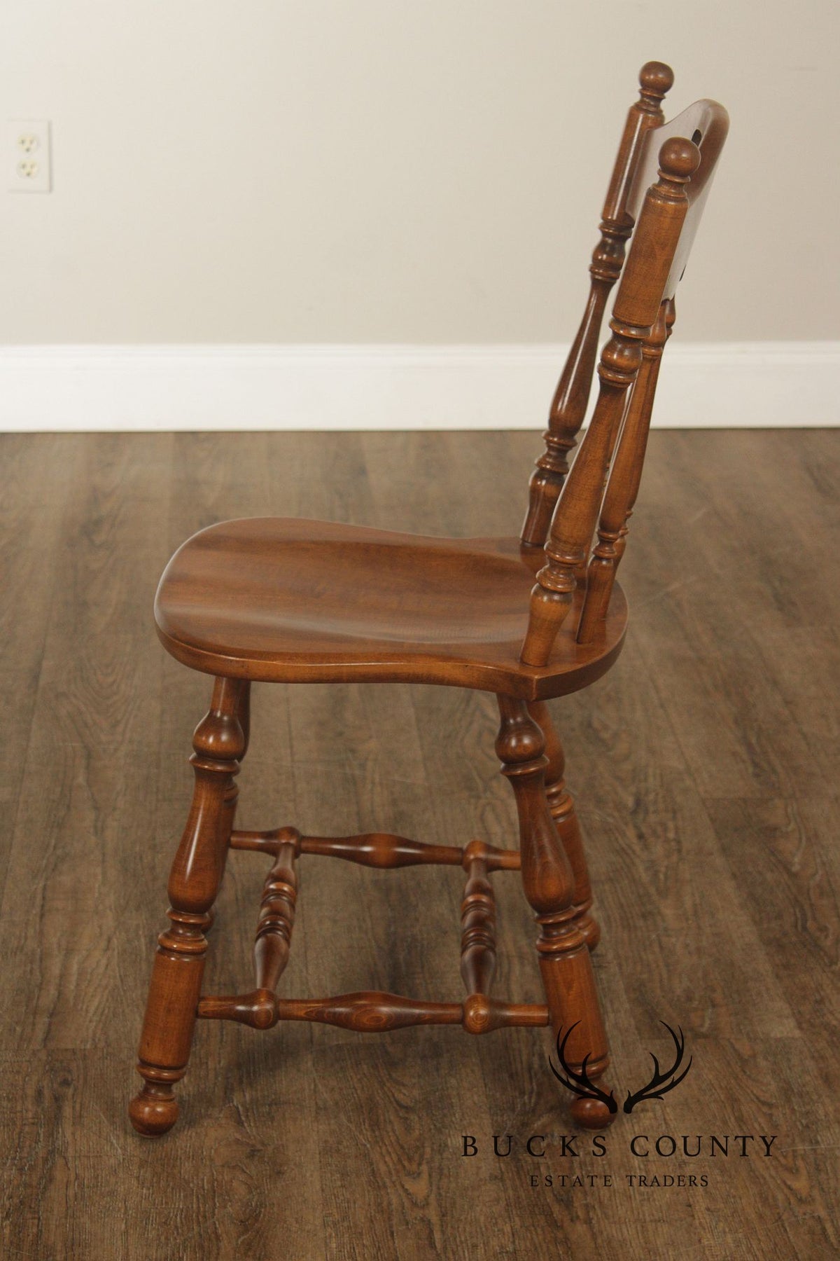 Ethan Allen Heirloom Nutmeg Maple Colonial Spindle Back Side Chair