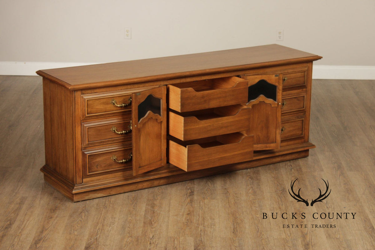 Thomasville Vintage Mediterranean Style Long Dresser
