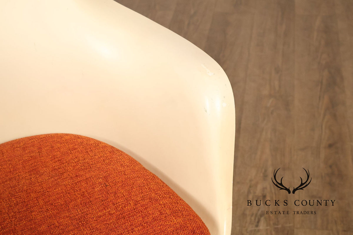 Eero Saarinen Mid Century Modern Tulip Armchair