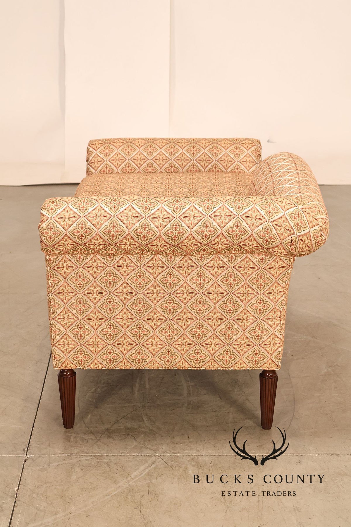 Harden Custom Upholstered Traditional Left Chaise Lounge