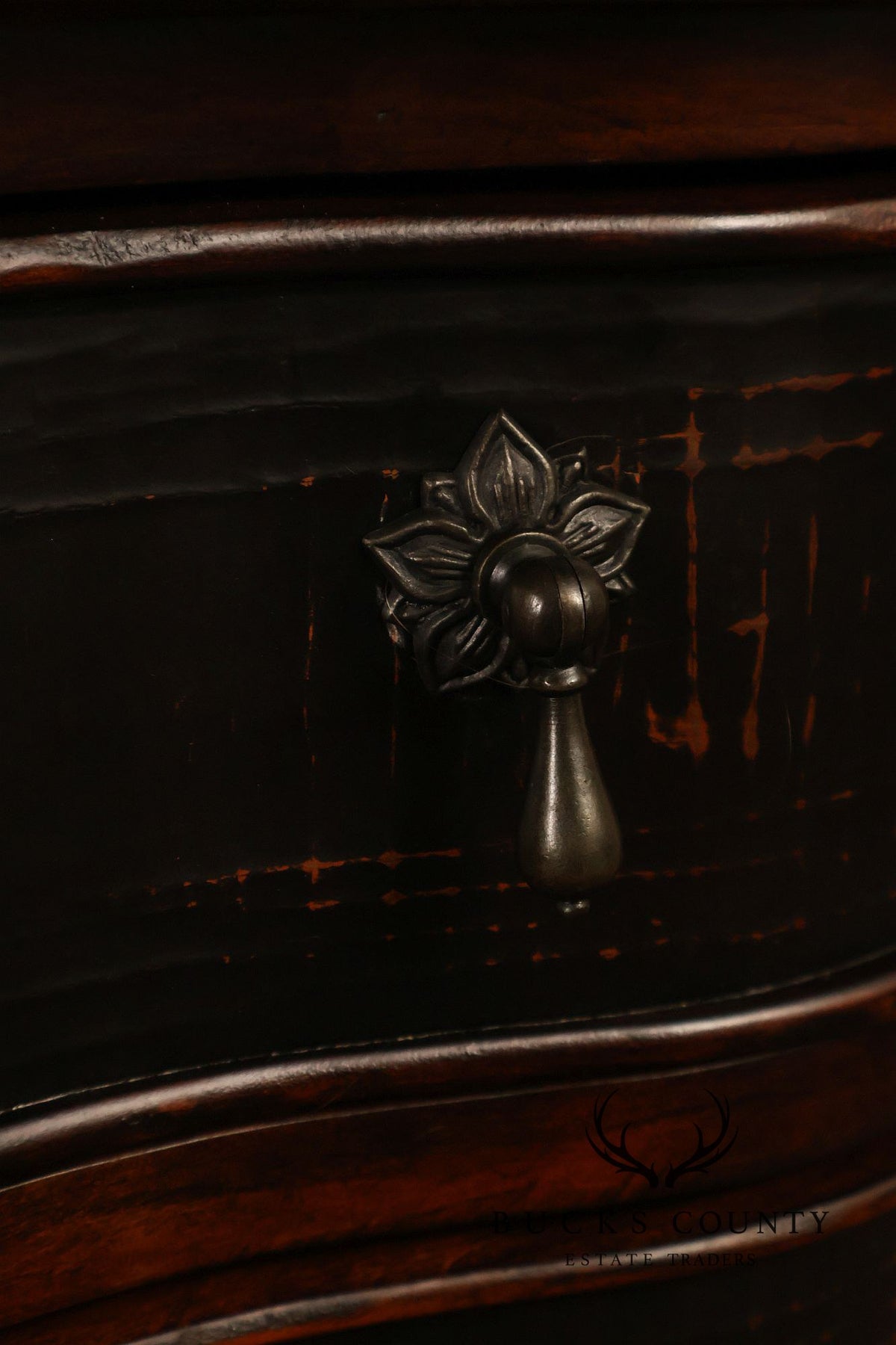 Ethan Allen Pair Of Serpentine Lucca Chests