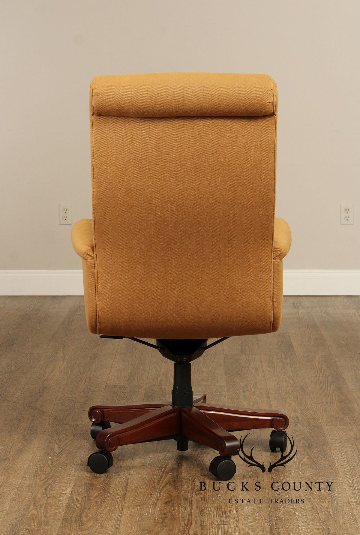 Traditional Executive Office Chair