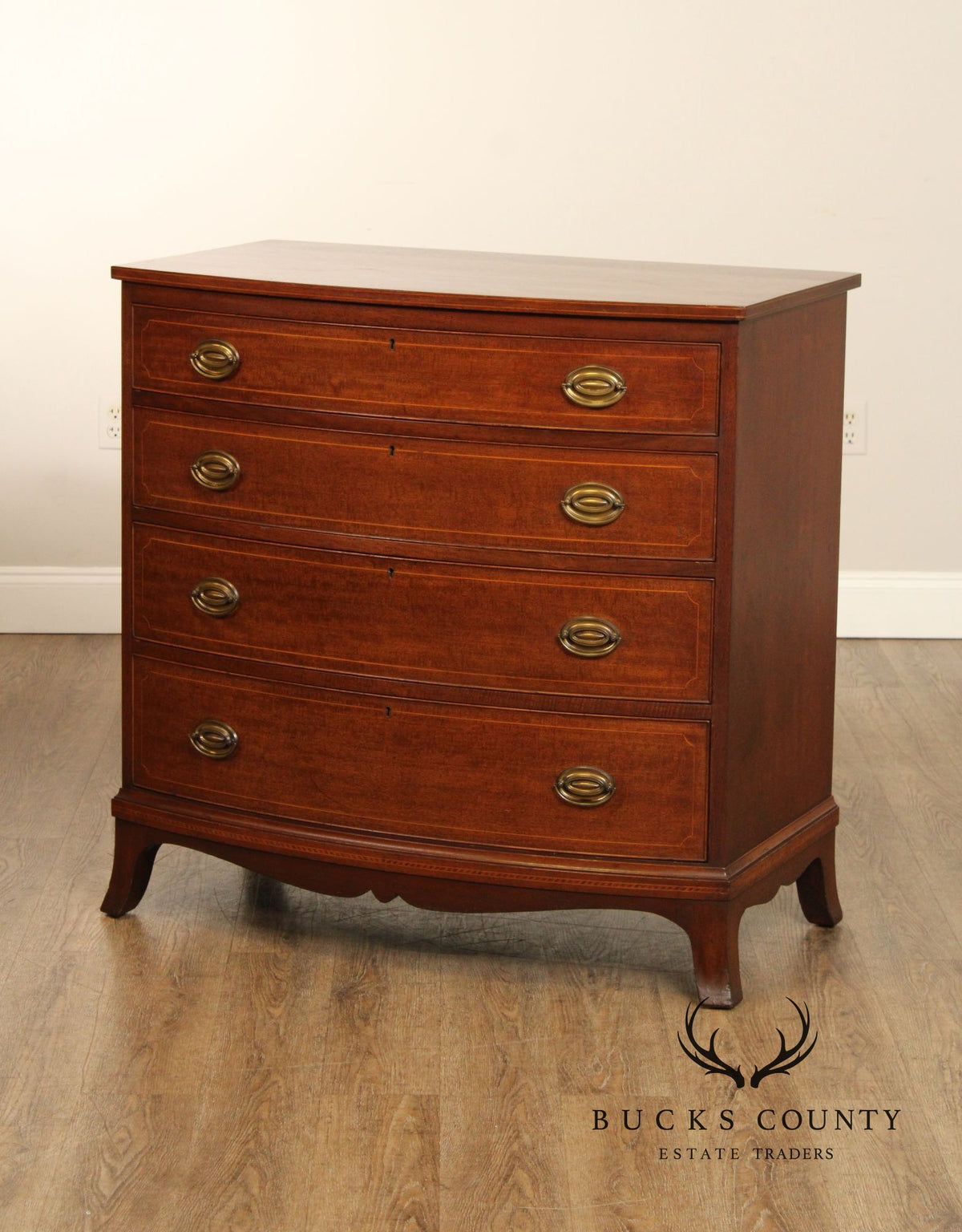 Biggs Hepplewhite Style Mahogany Chest of Drawers