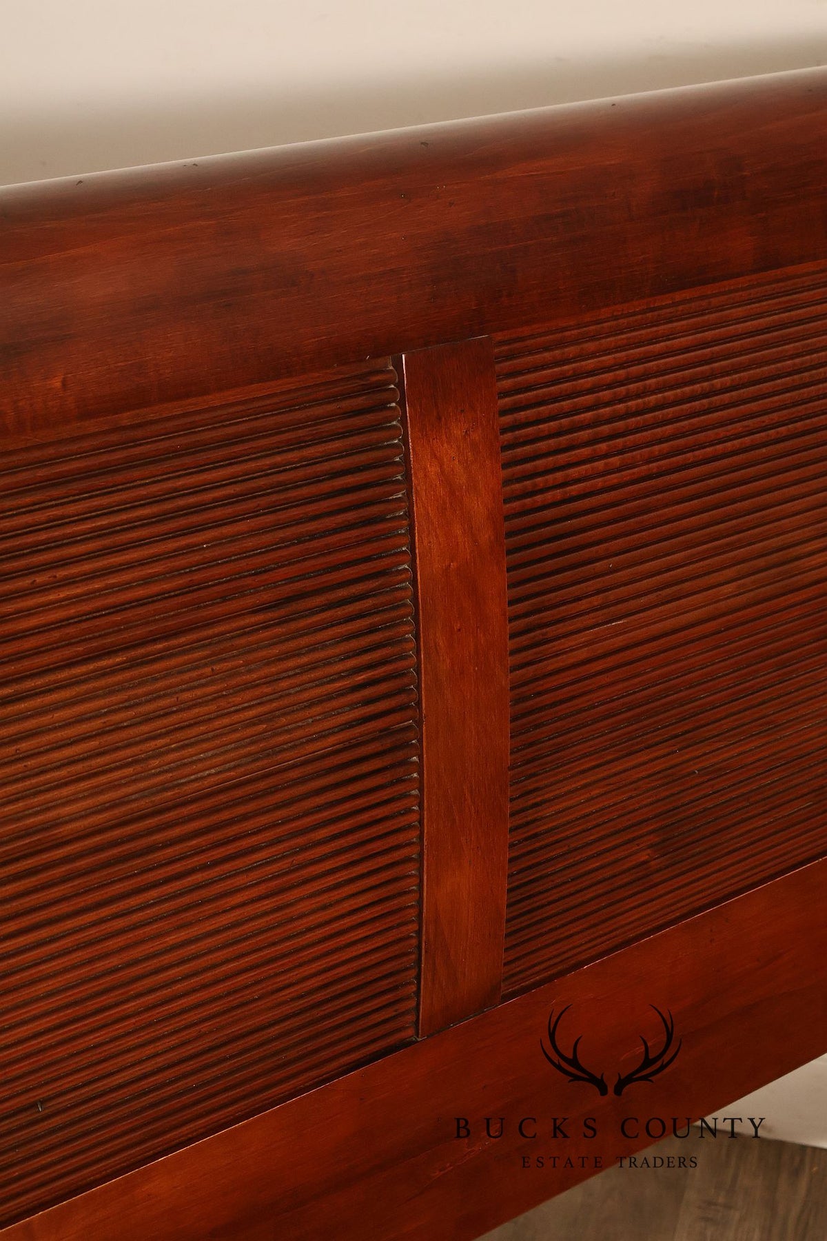 Ethan Allen 'British Classics' King Sleigh bed