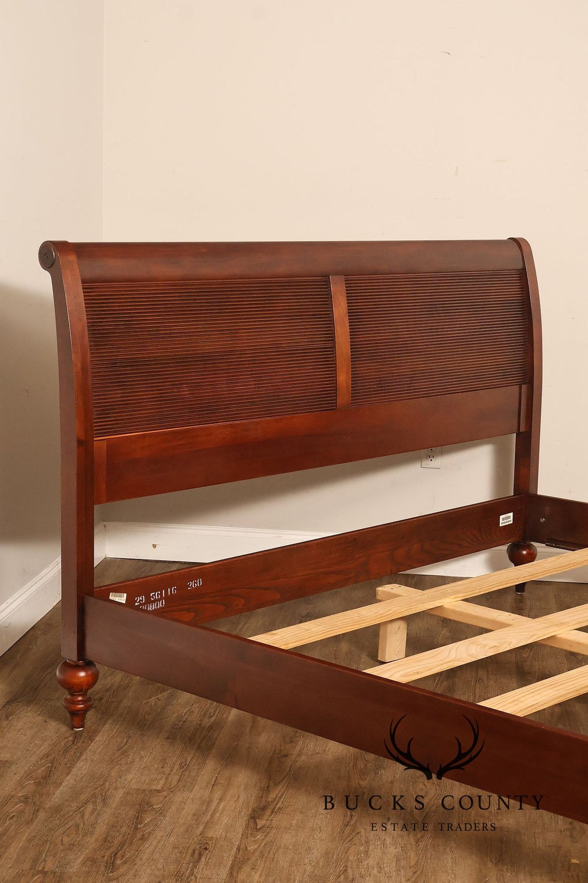 Ethan Allen 'British Classics' King Sleigh bed