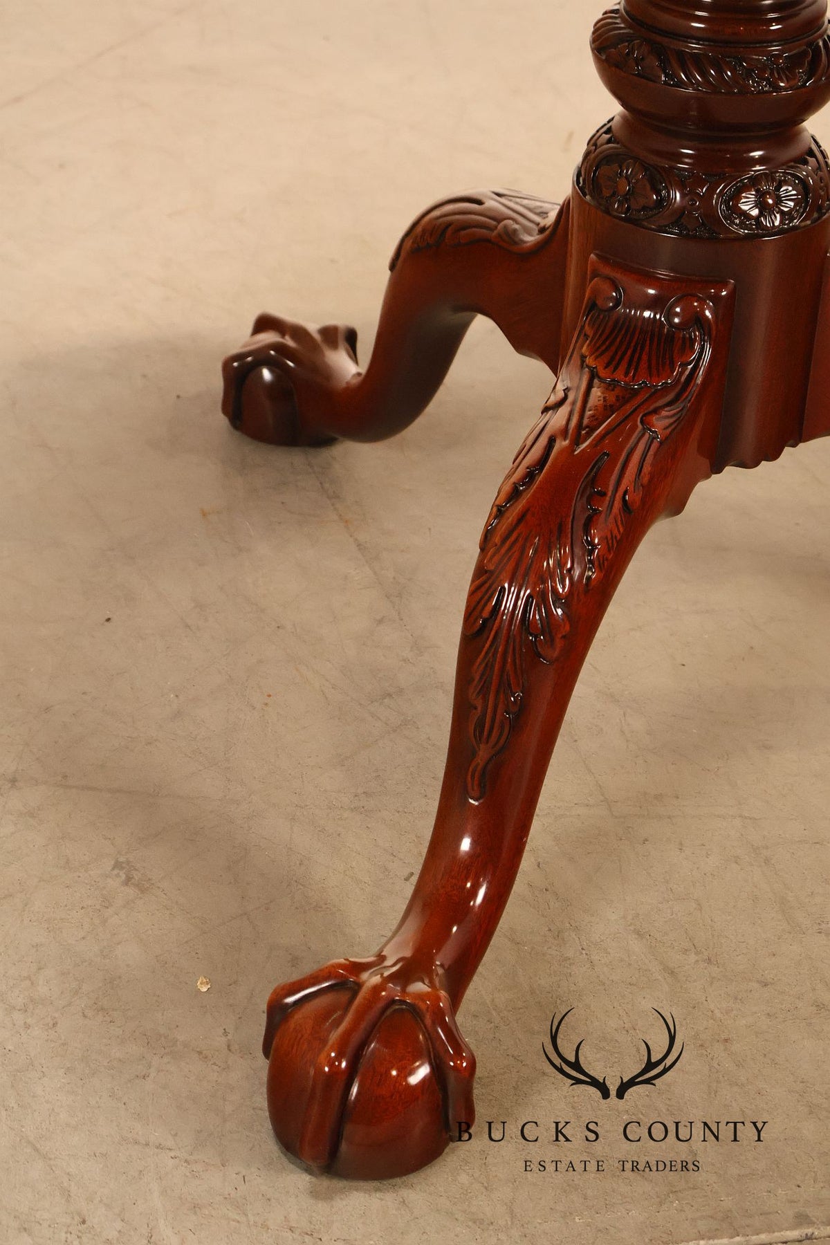 Kindel Winterthur Collection Mahogany Tilt Top Table