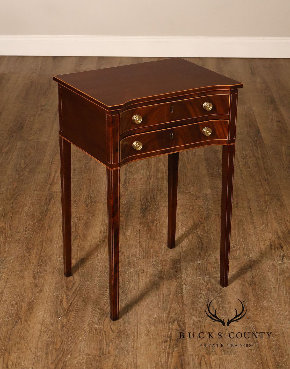 Stickley Colonial Williamsburg Mahogany Inlaid Federal Style End Table