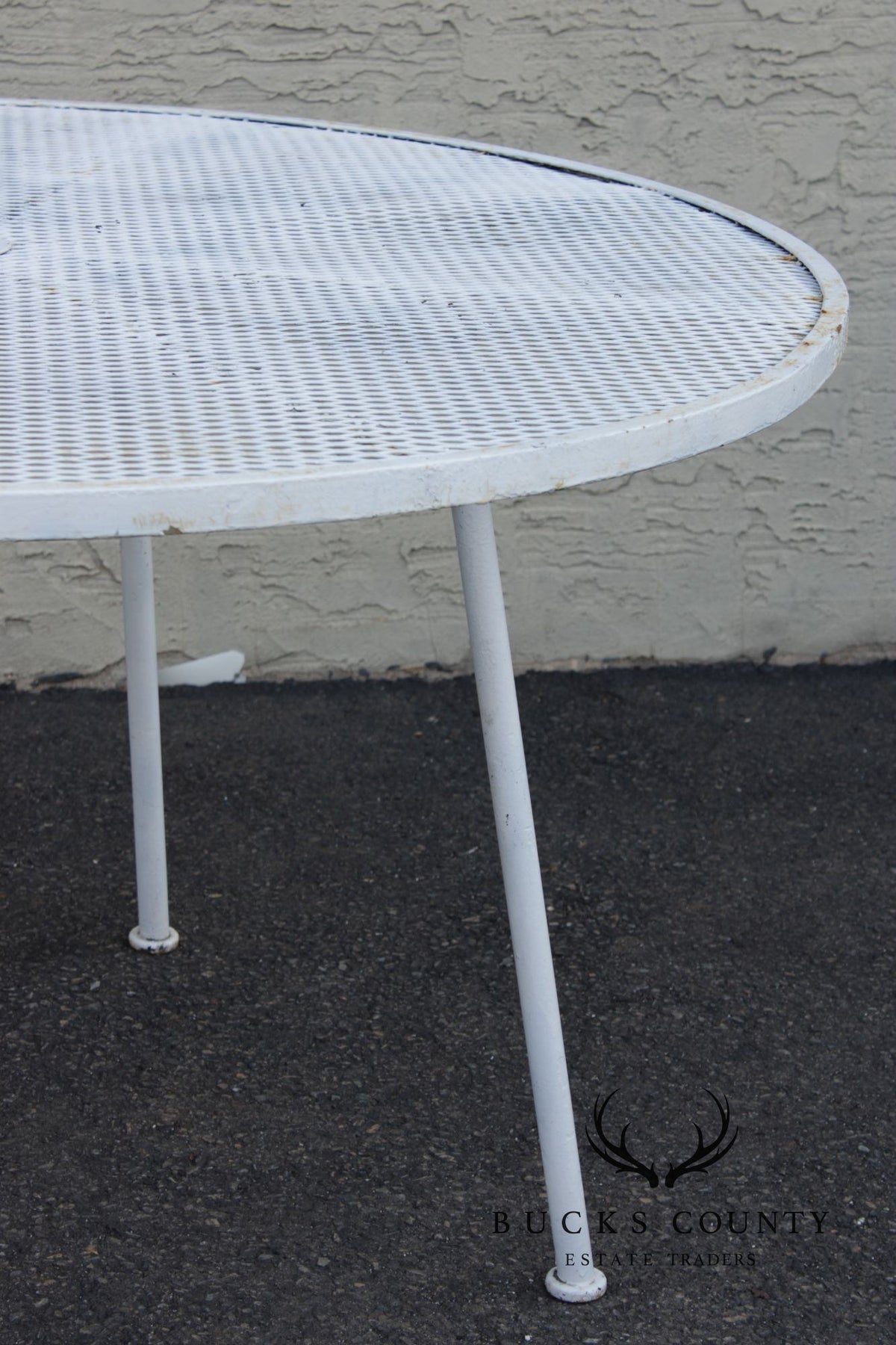 Russell Woodard Mid Century Modern 'Sculptura' Round Dining Table